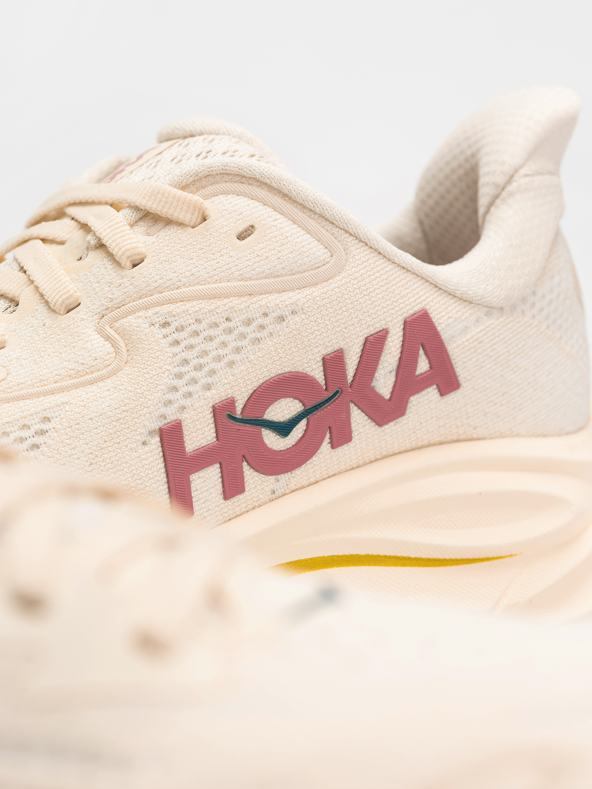 Hoka Clifton 10 Wmn Shoes (birch/alabaster)