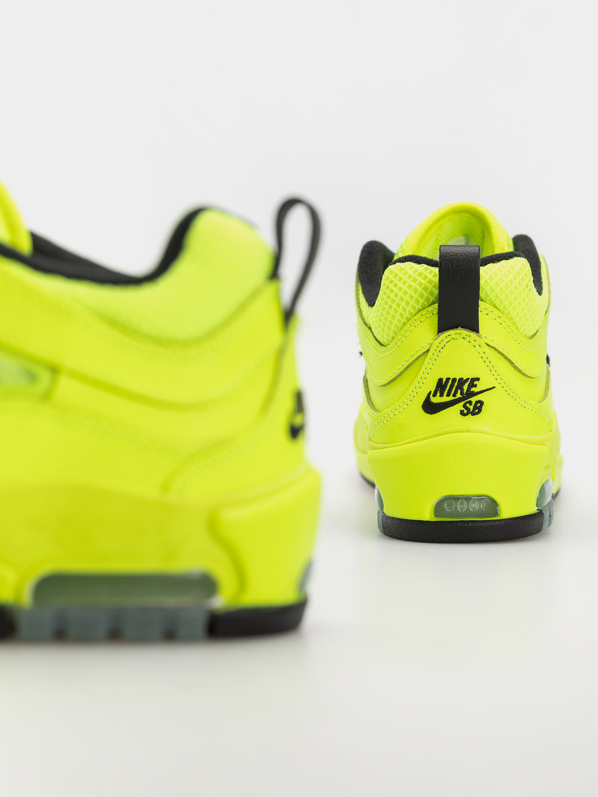 Nike SB Air Max Ishod Premium Schuhe (volt/black/volt/black)