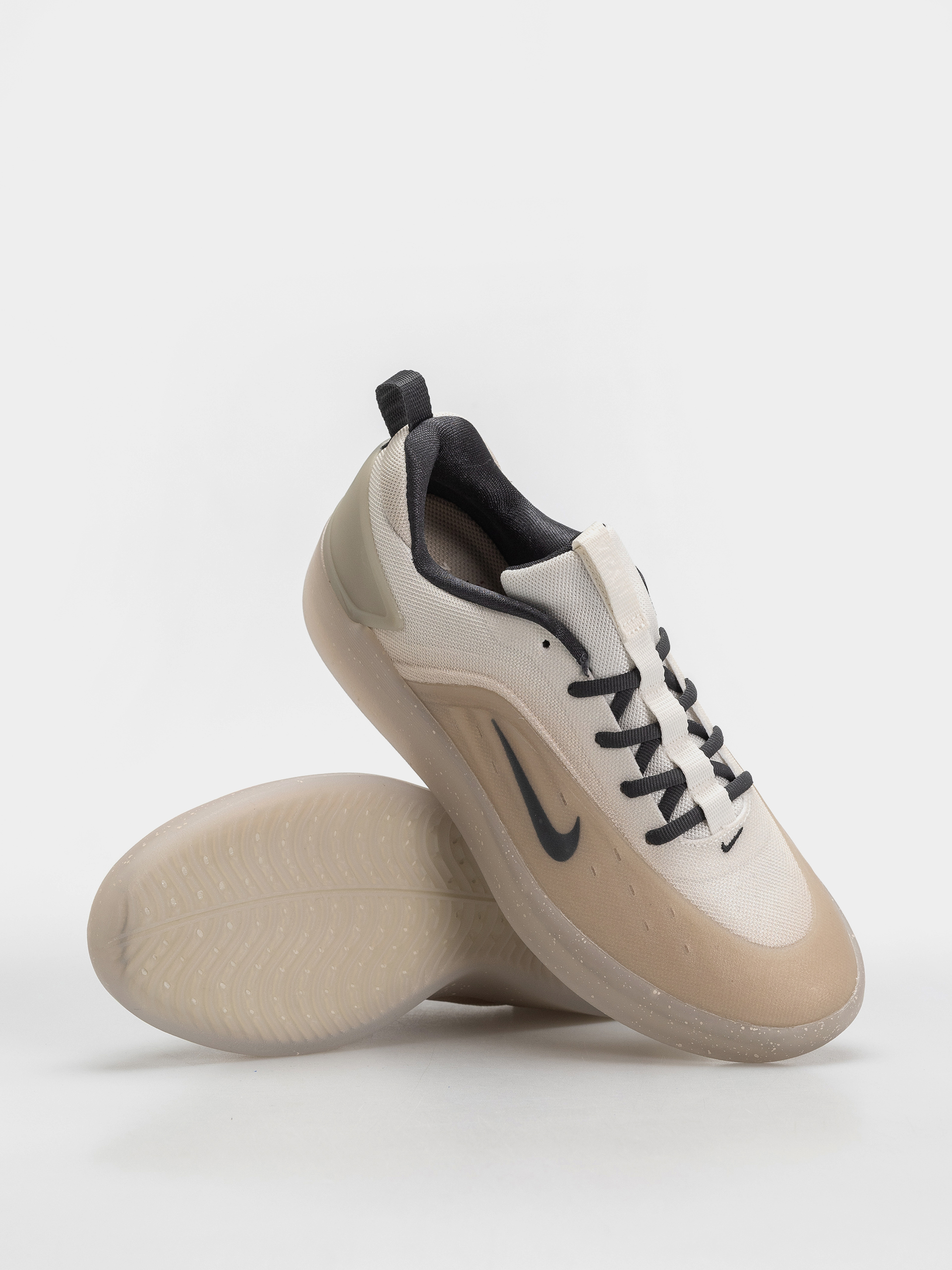 Nike SB Zoom Nyjah 4 Schuhe (desert khaki/dk smoke grey)