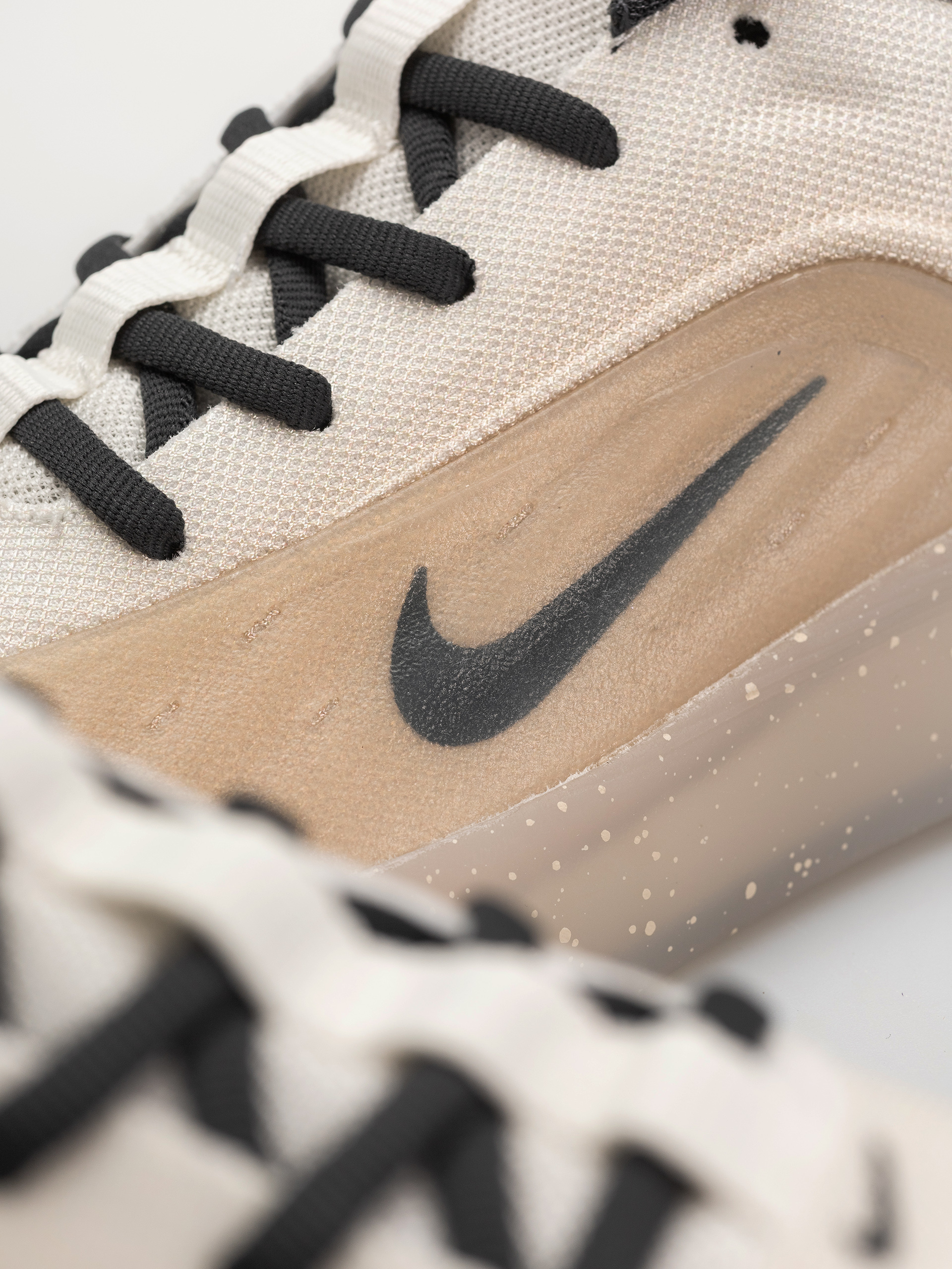 Nike SB Zoom Nyjah 4 Schuhe (desert khaki/dk smoke grey)