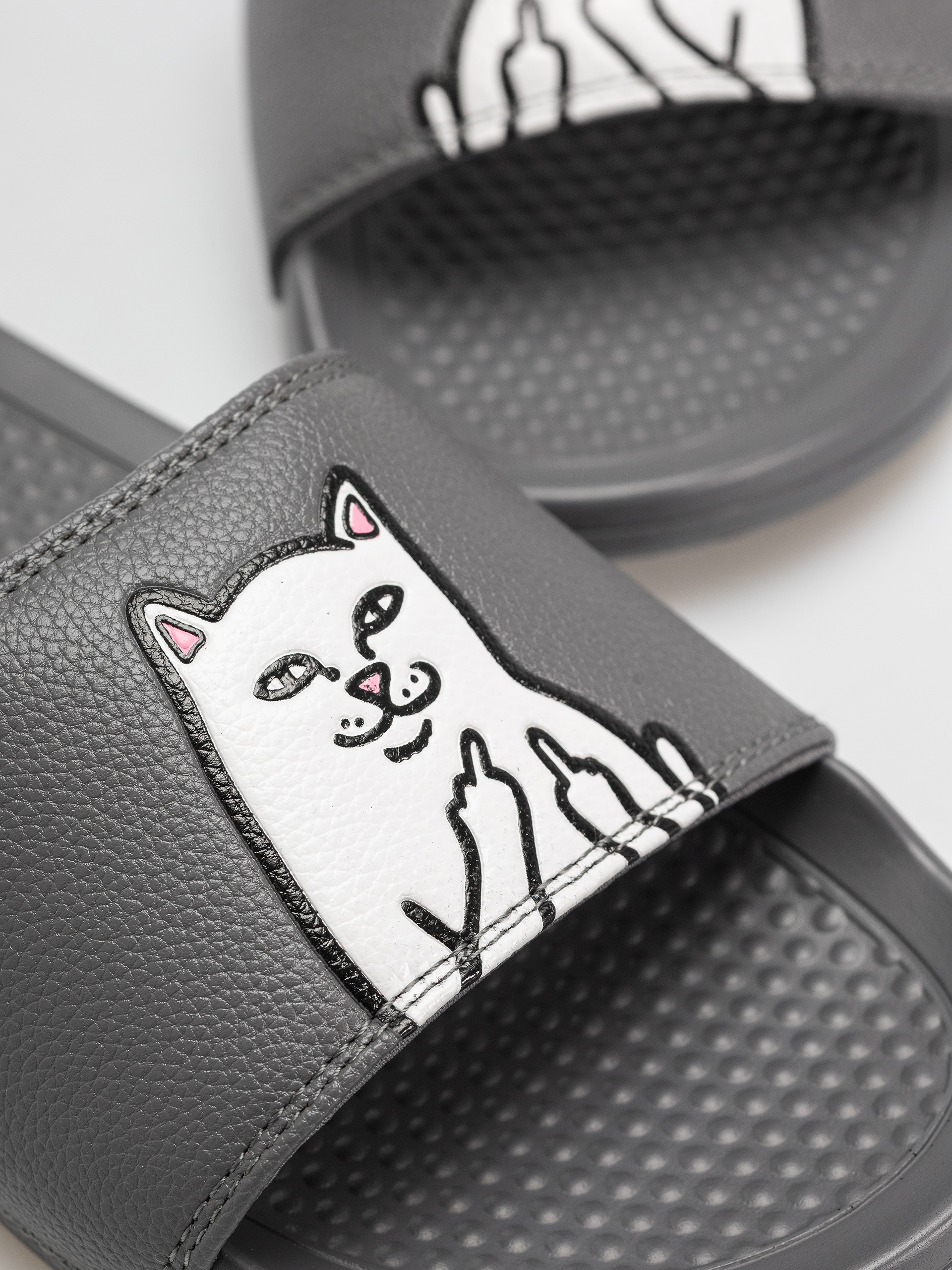 RipNDip Lord Nermal Flip-flops (charcoal)
