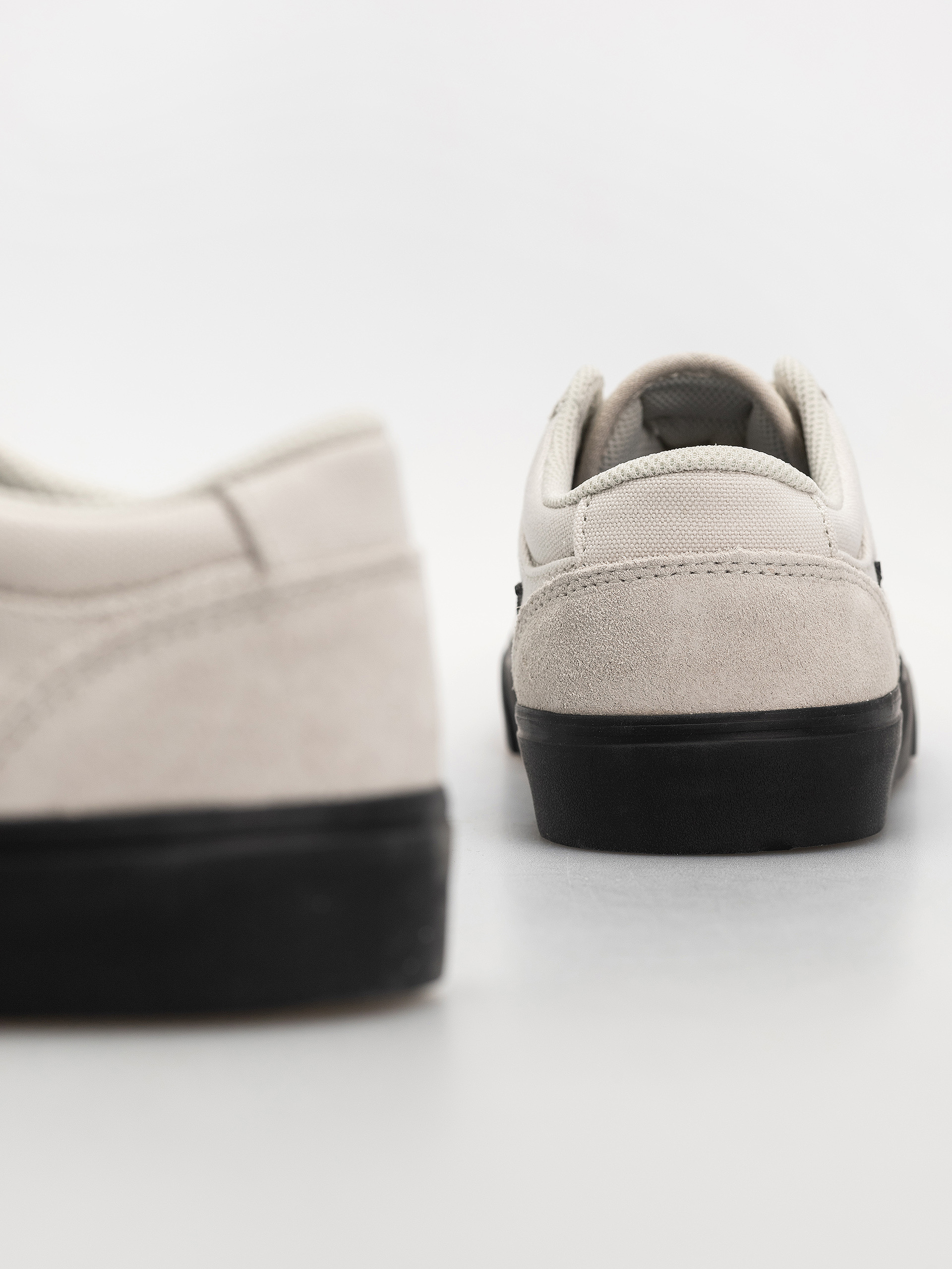 Nike SB Chron 2 Shoes (light bone/black/light bone/black)
