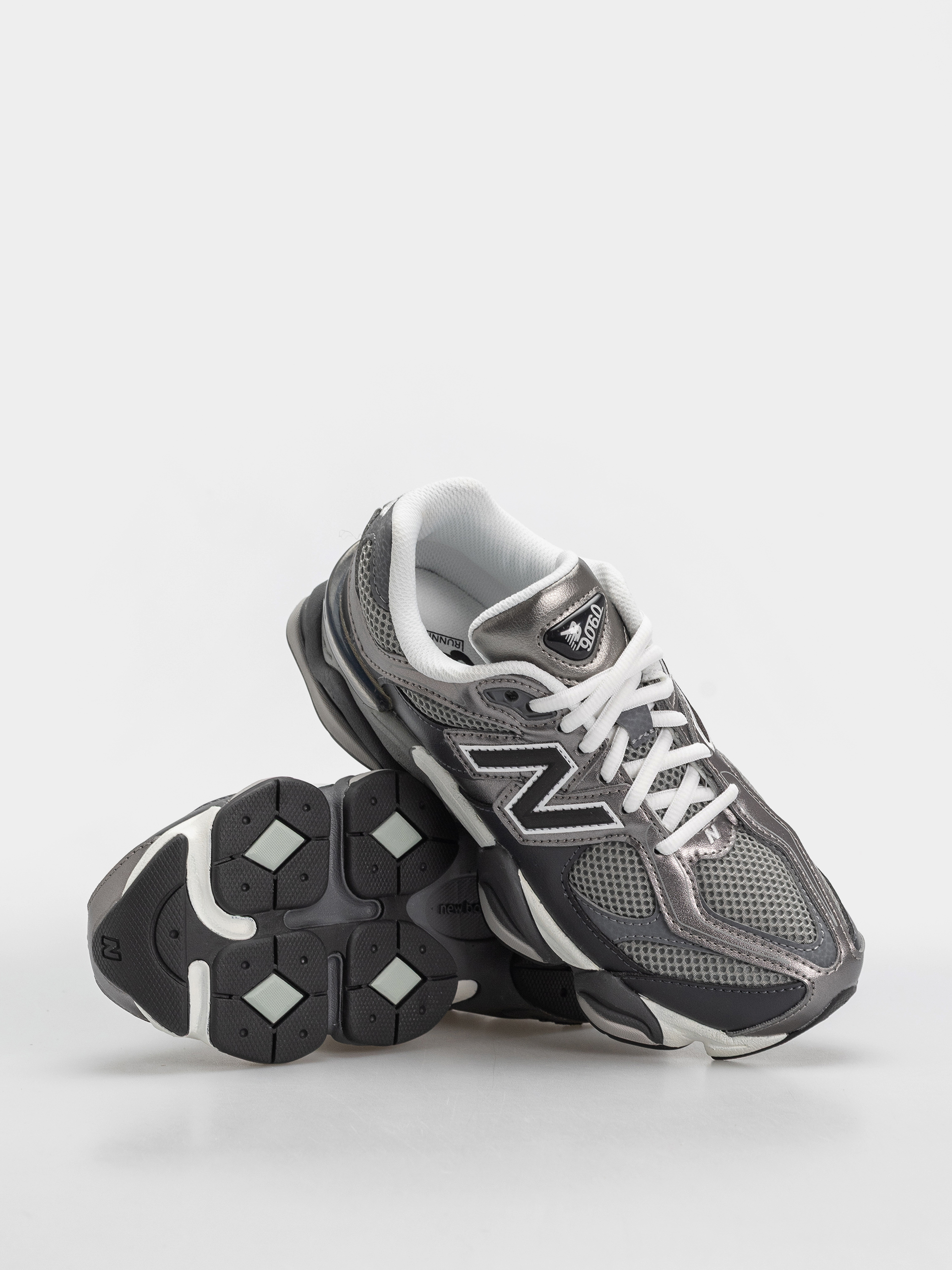 New Balance 9060 JR Schuhe (magnet/faded black)