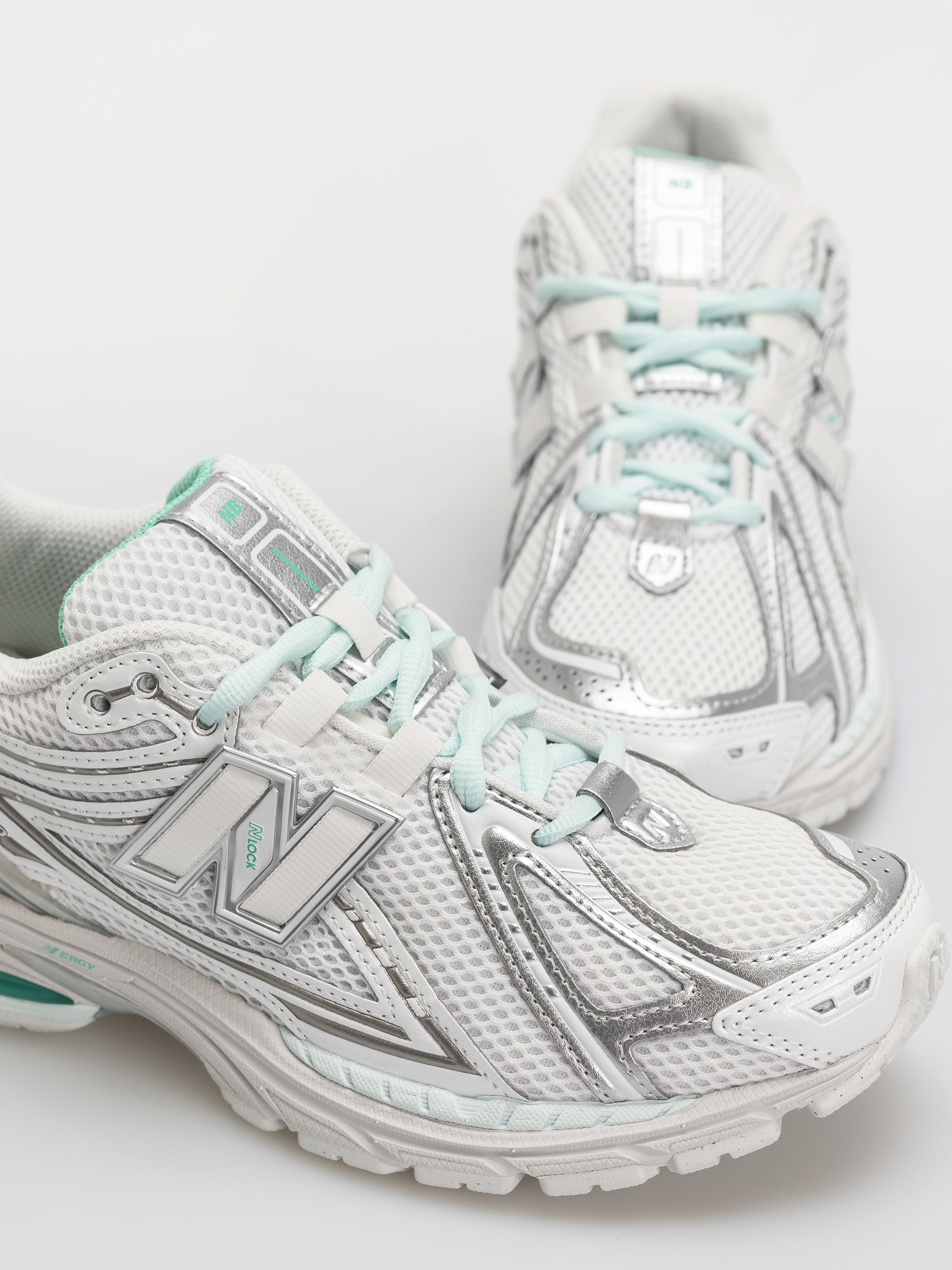 New Balance 1906 Shoes (103 white/deep end)