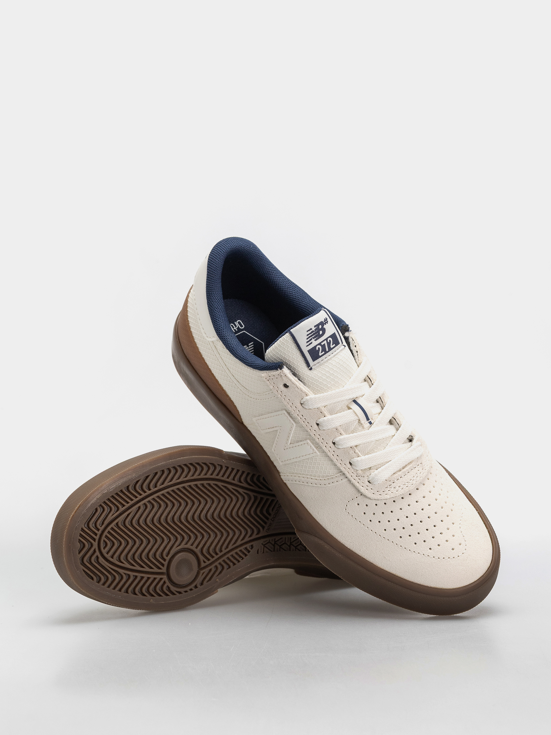 New Balance 272 Shoes (sea salt/woodland)
