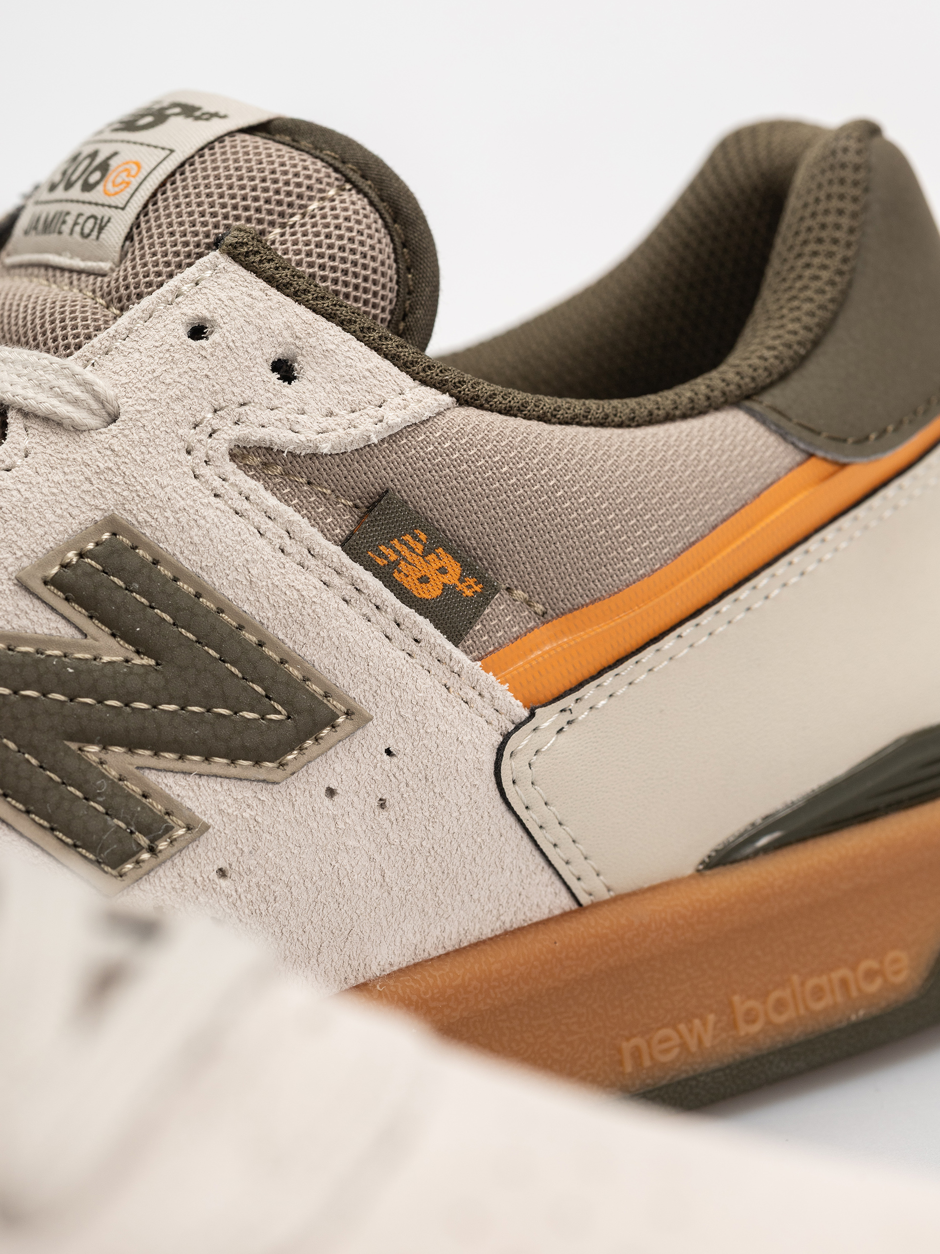 New Balance 306 Schuhe (timberwolf/dark moss)