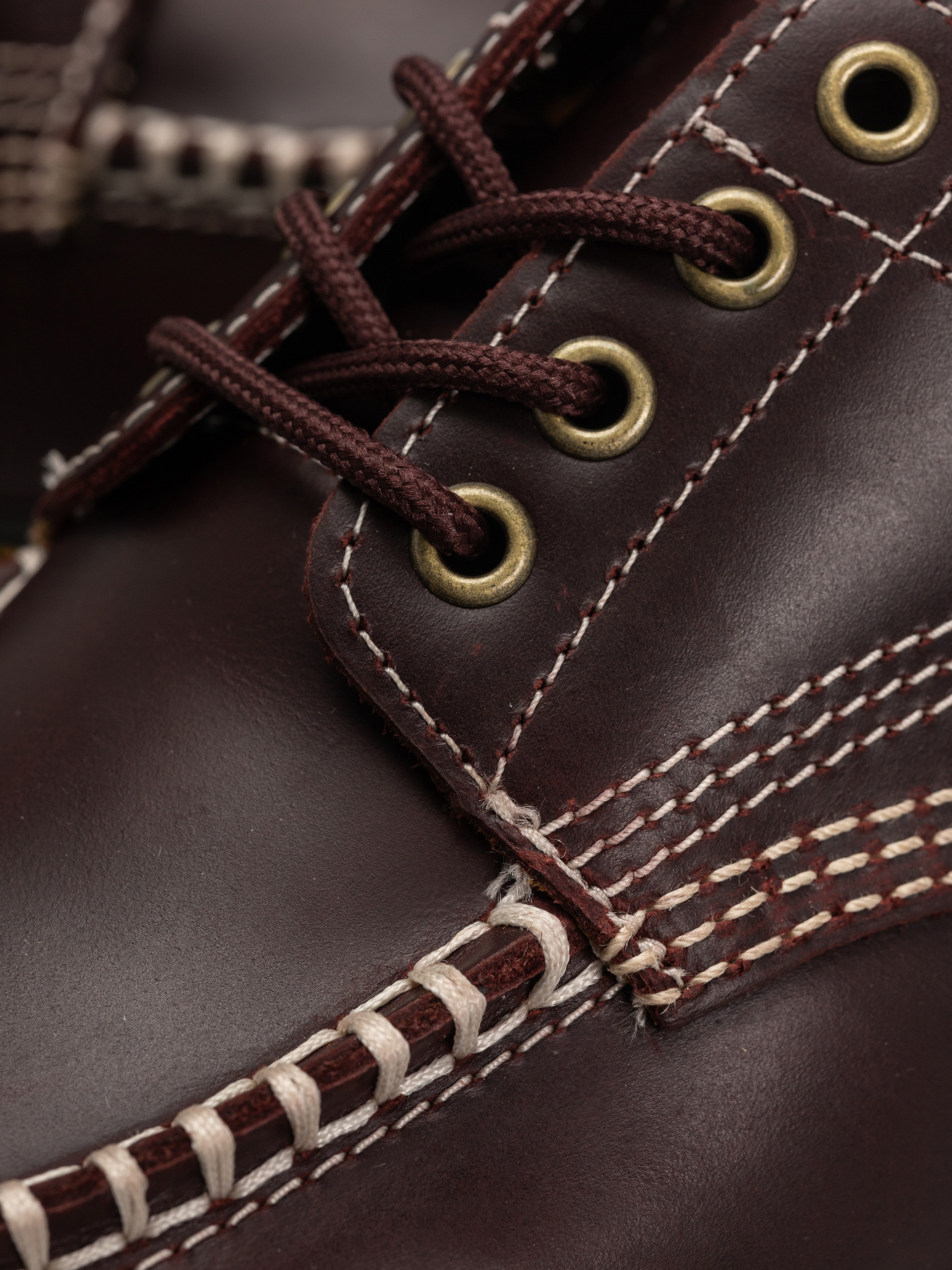 Dr. Martens Lowell Shoes (cherry red orleans)