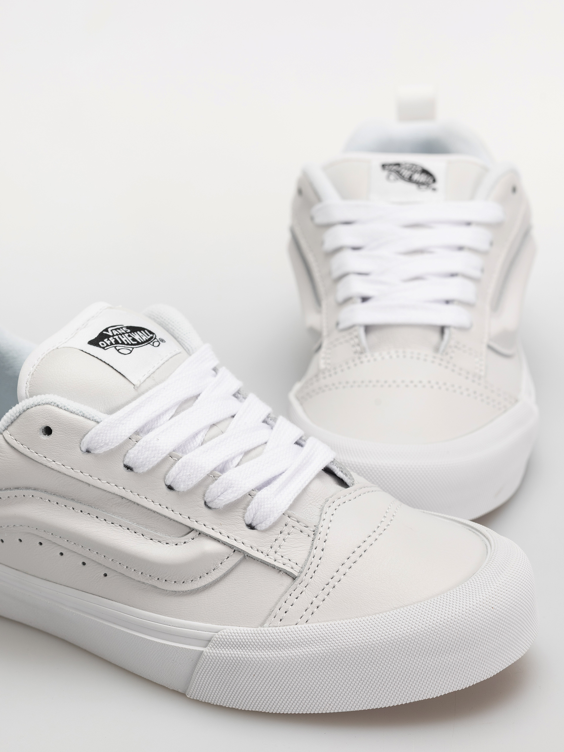 Vans Knu Skool Shoes (true white/true)