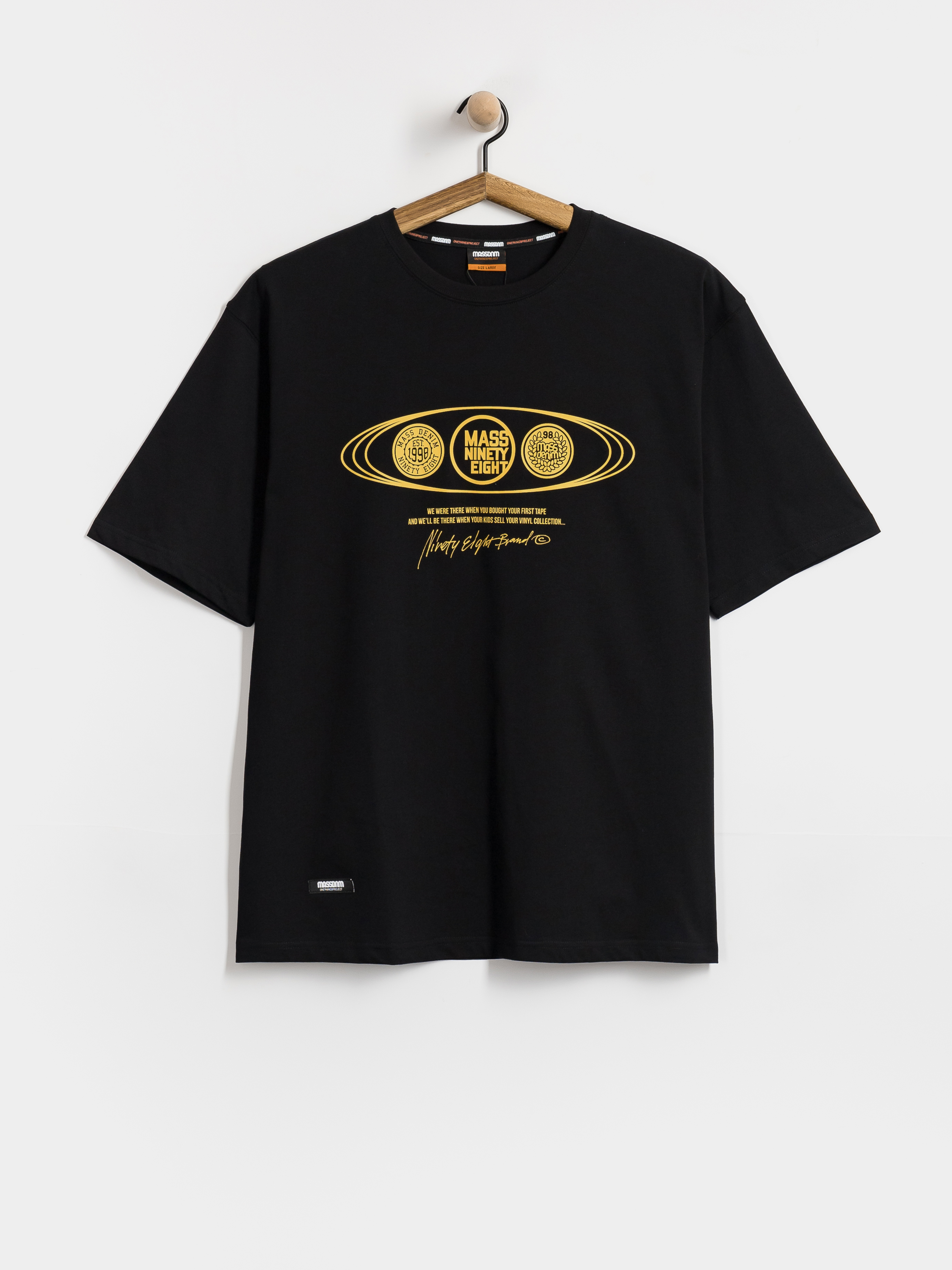 MassDnm Global T-Shirt (black)