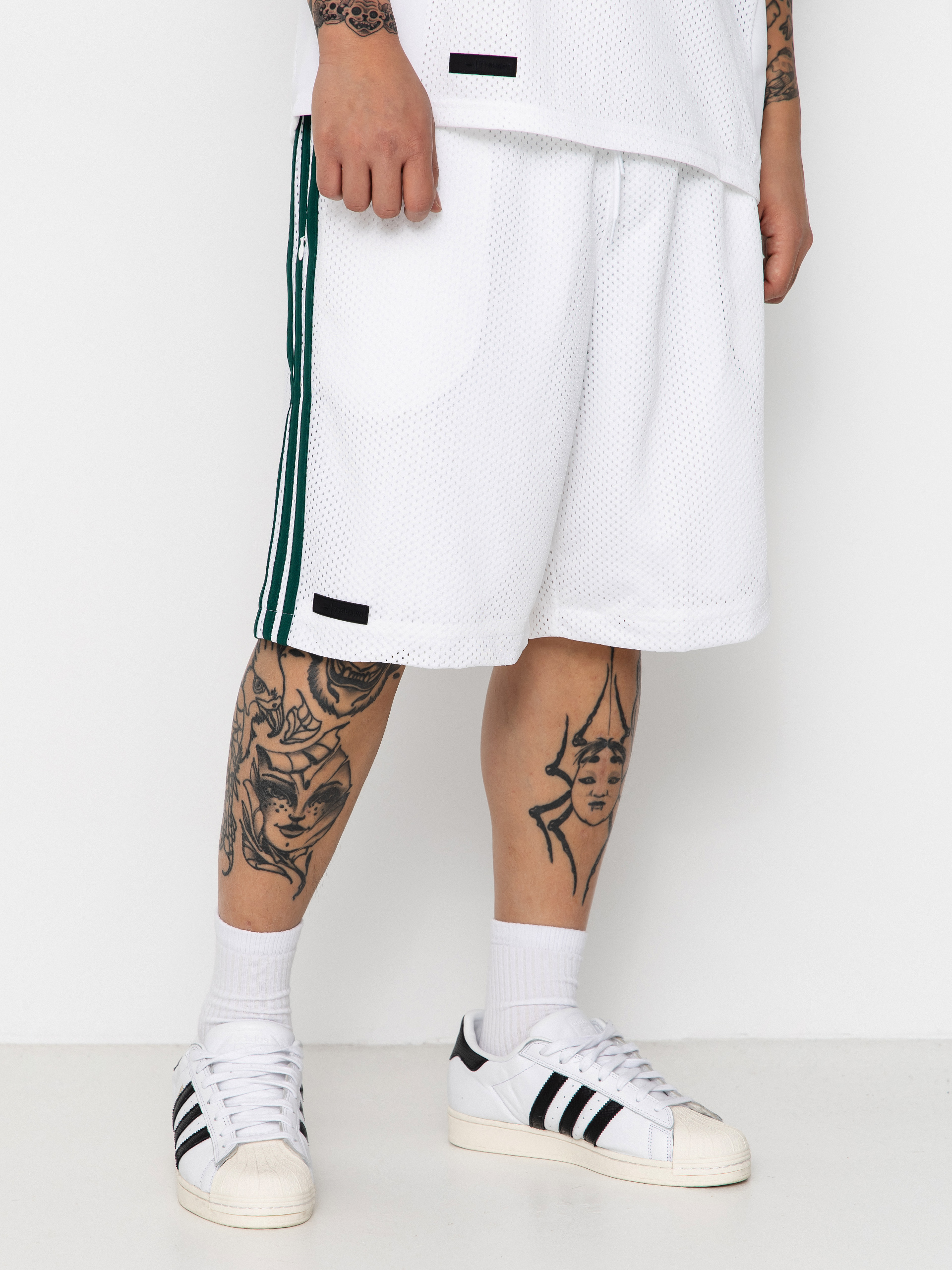 adidas Tyshawn B Shorts (white/magold/cgreen)