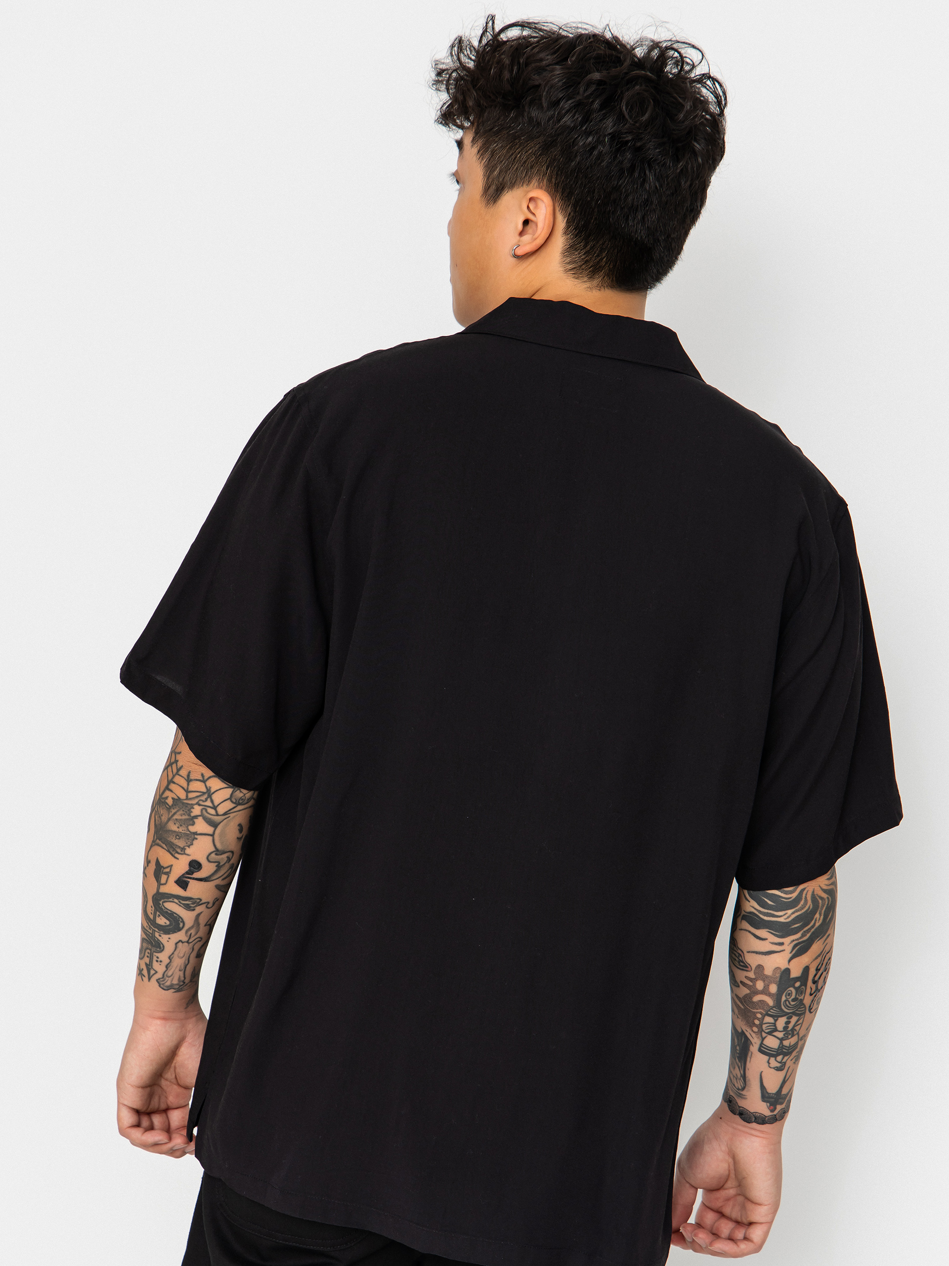 HUF Dogged Resort Shirt (black)
