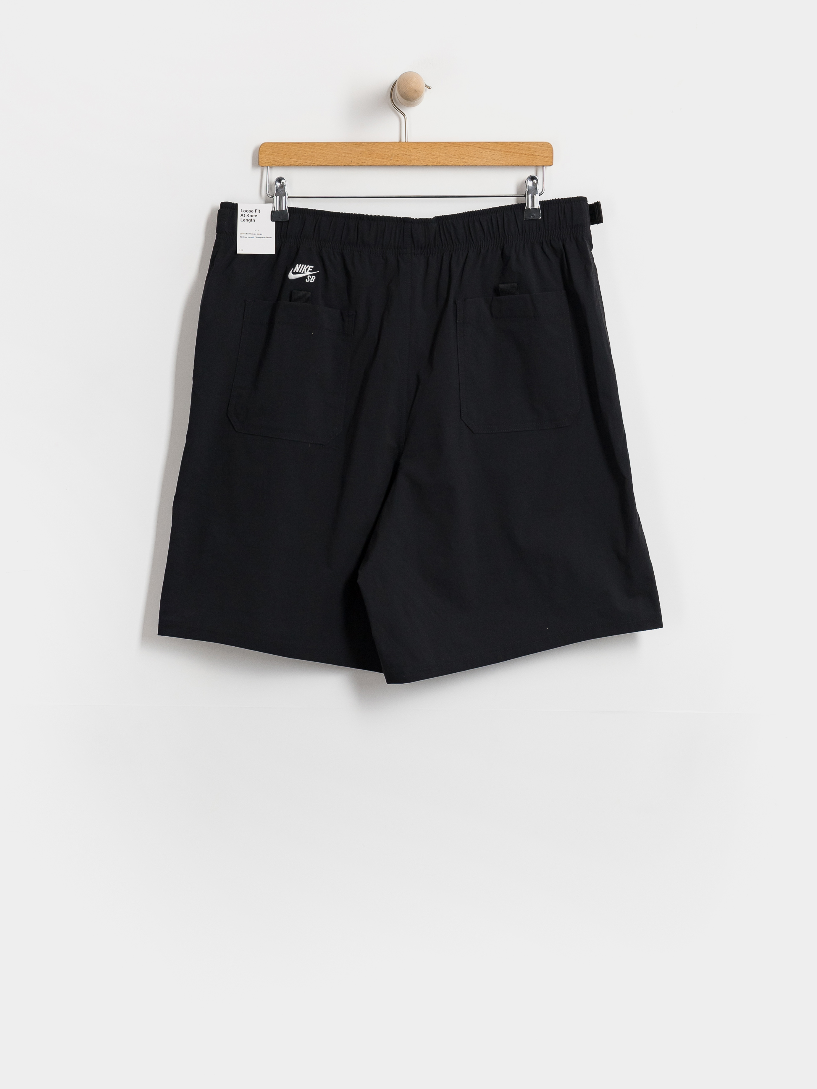 Nike SB Shorts 9er (black/white)