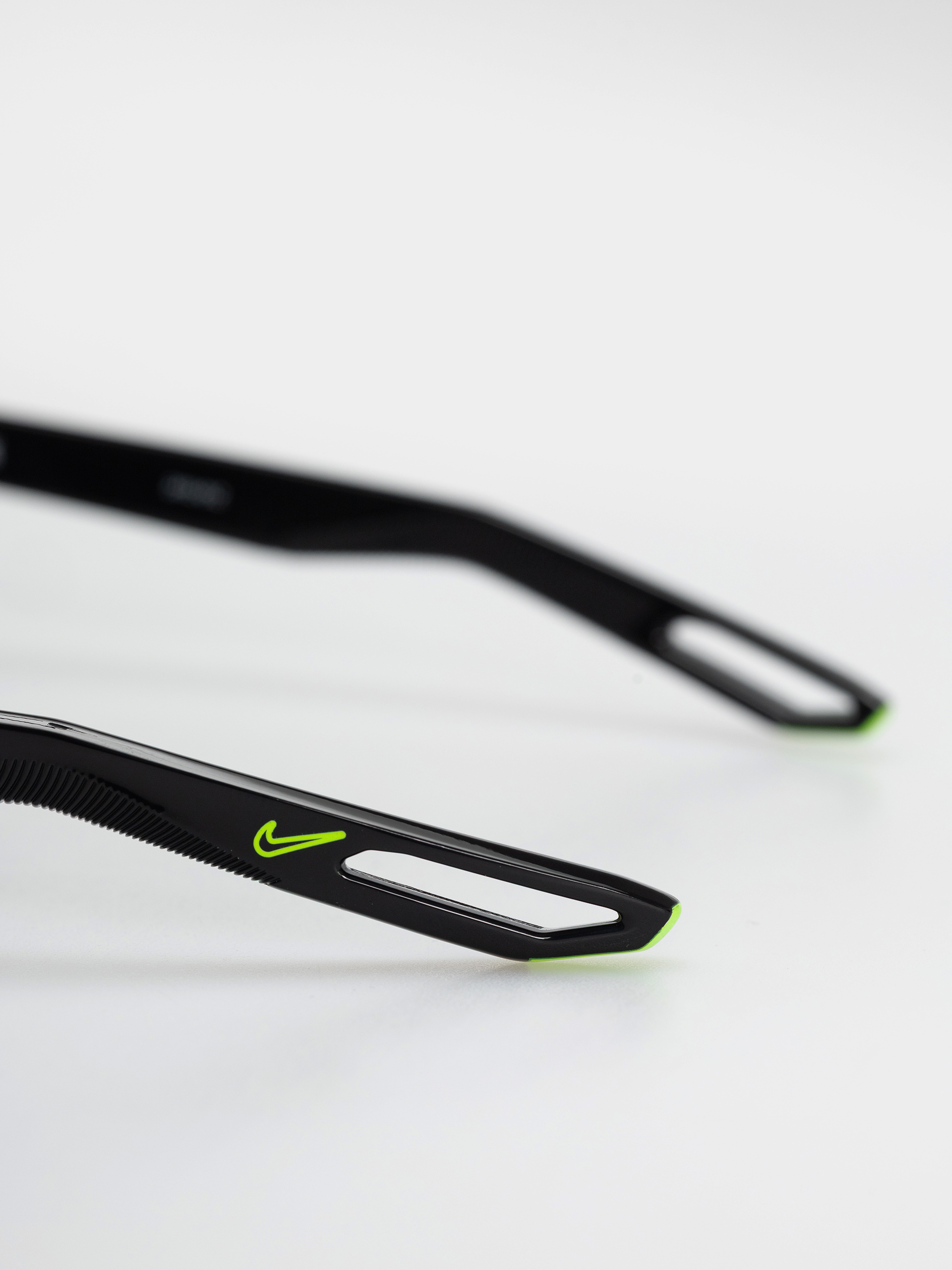 Nike SB Sunglasses Nv07 (black/green)
