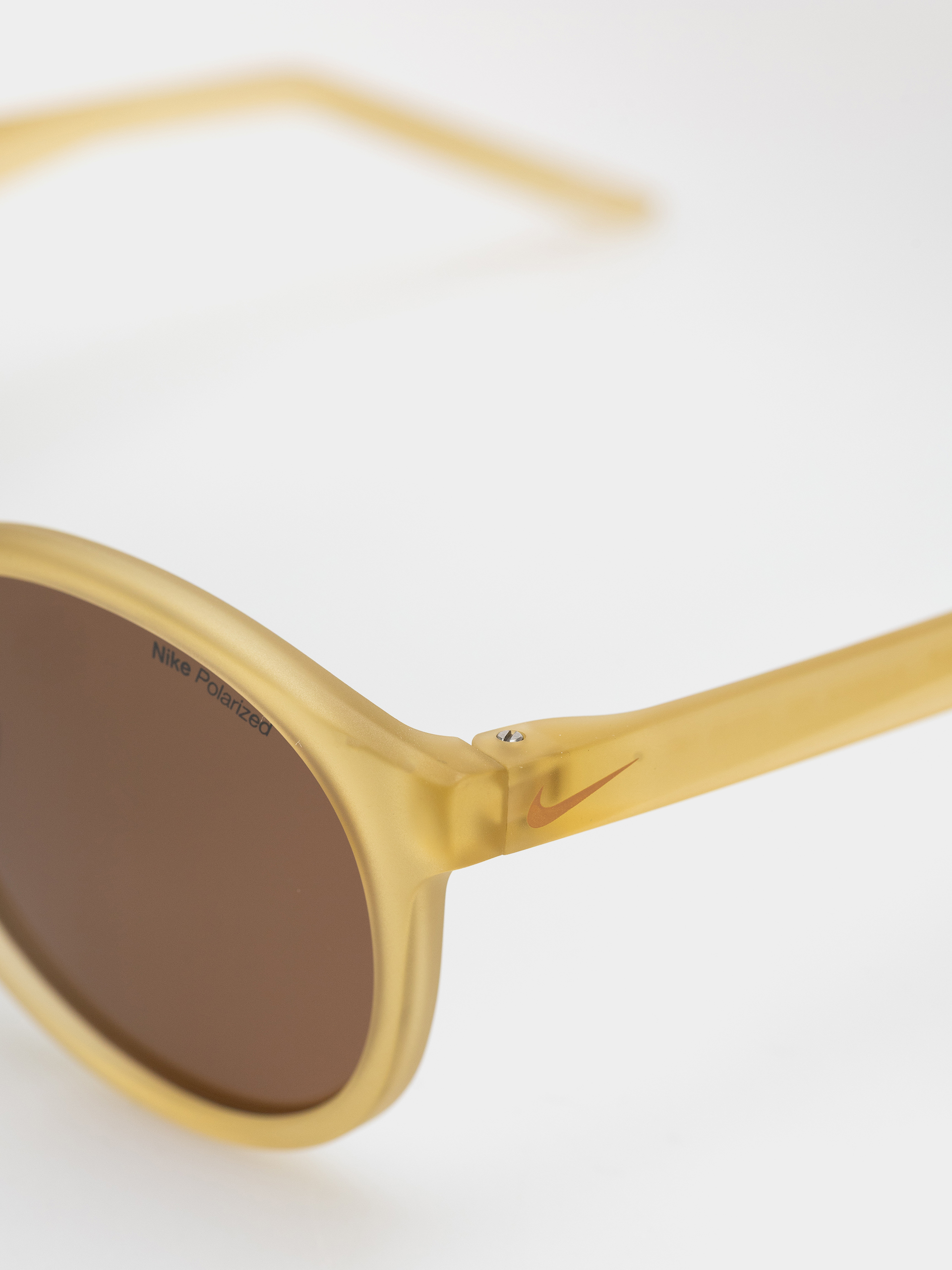Nike SB Sunglasses Swerve P (matte team gold/polar brown)