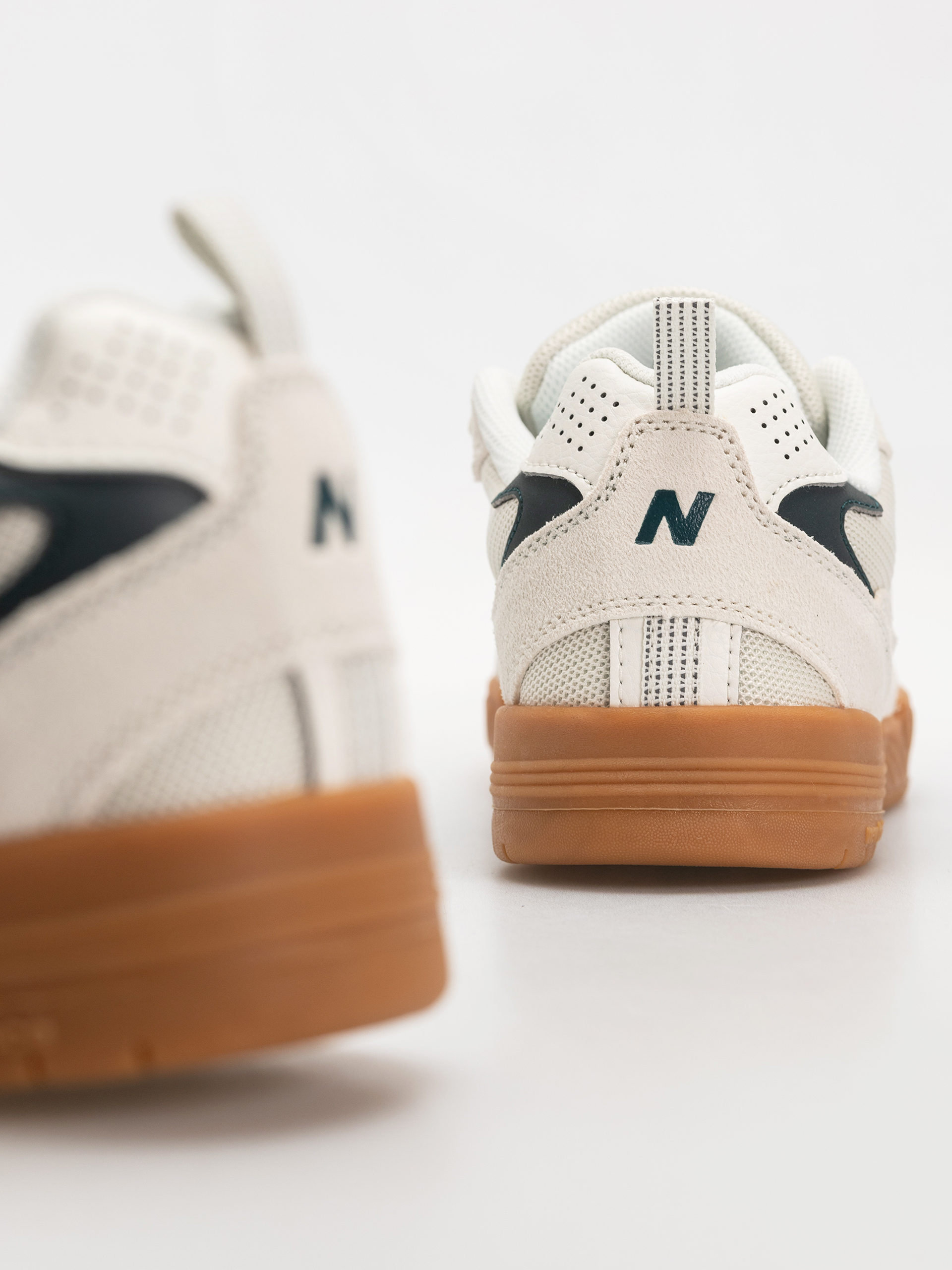 New Balance 808 Schuhe (sea salt/medusa green)