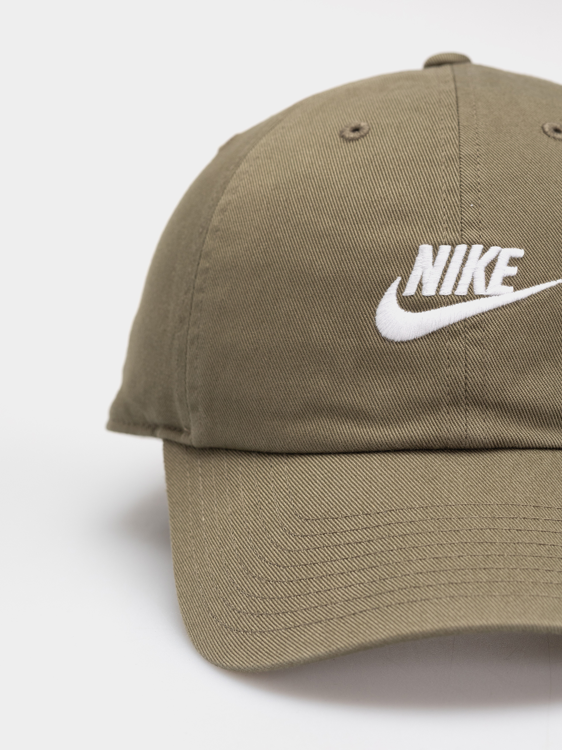 Nike SB Club Cap (medium olive/white)