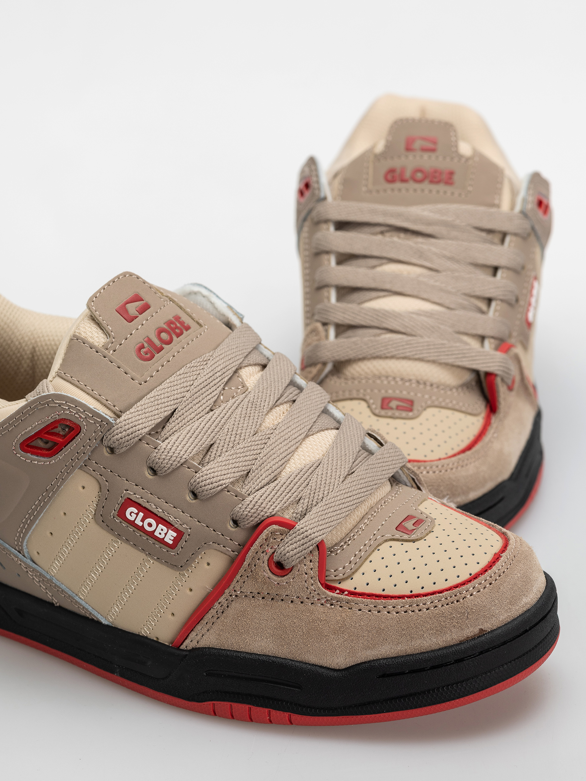 Globe Fusion Schuhe (khaki/red)