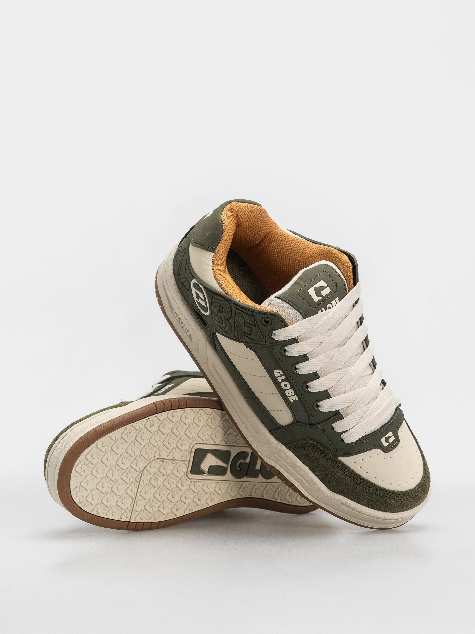 Globe Tilt Shoes (green/antique)
