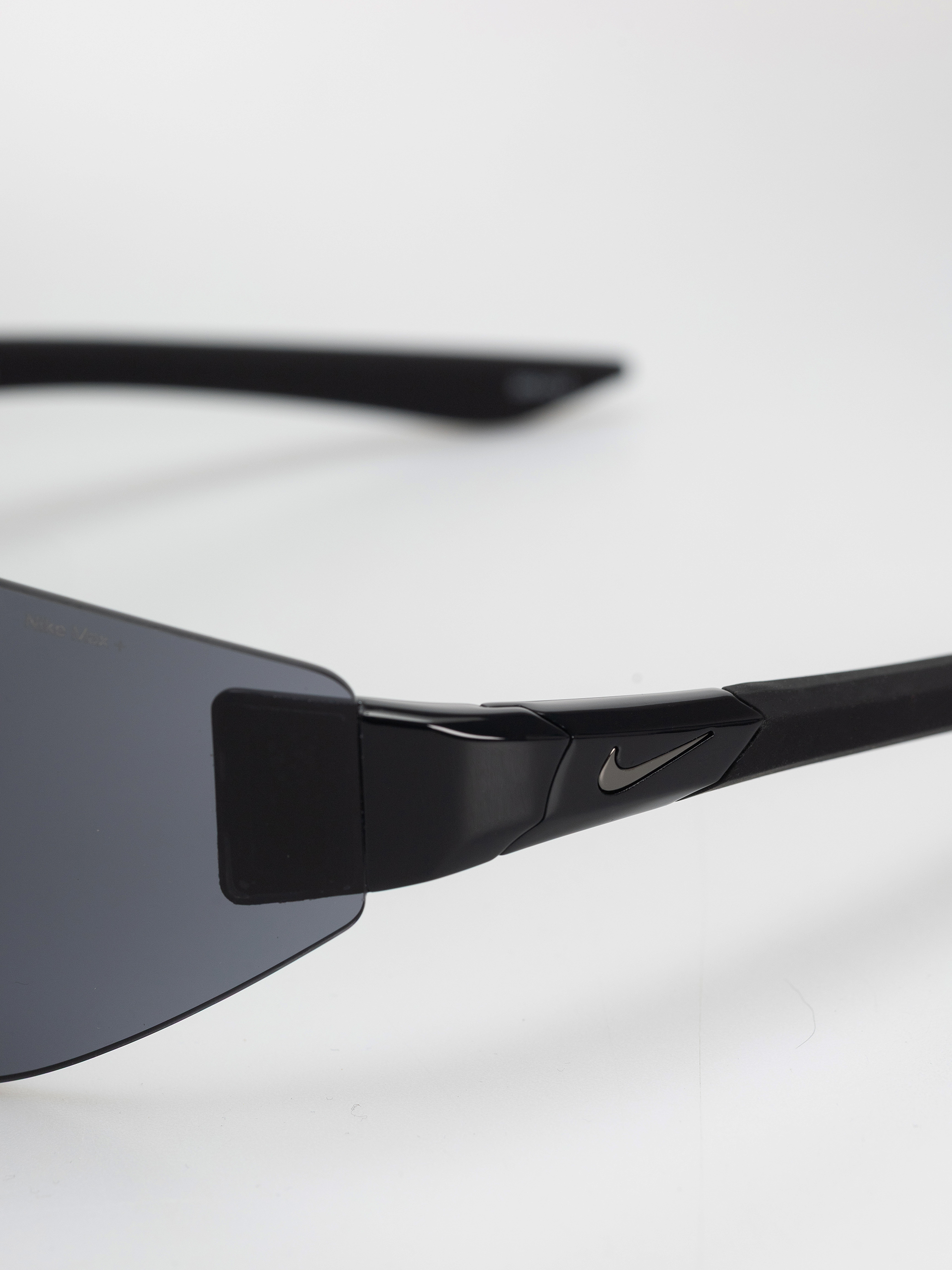 Nike Athena Edge Sunglasses (black/grey)