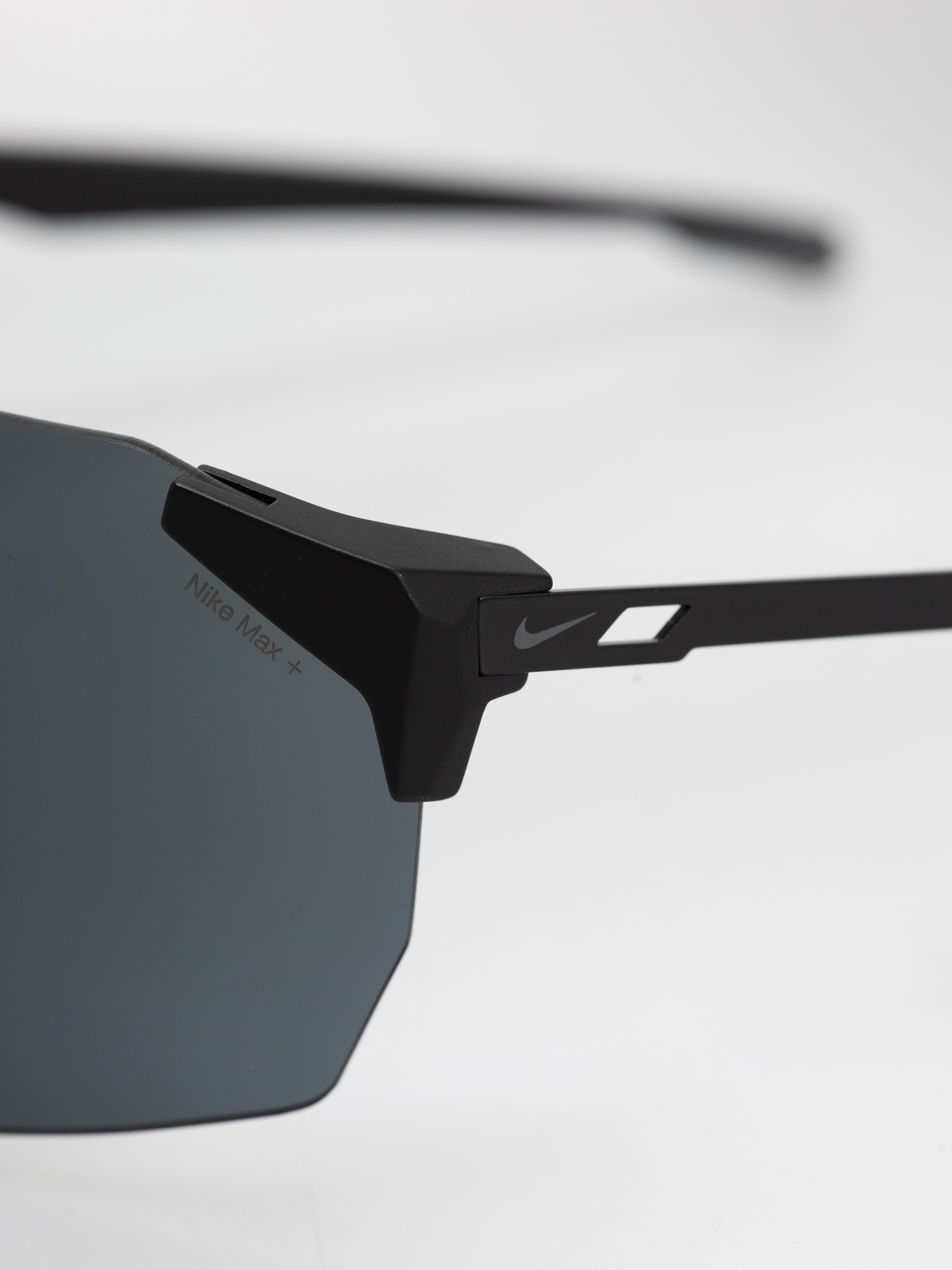 Nike Limitless Shield Sonnenbrille (matte black/grey)