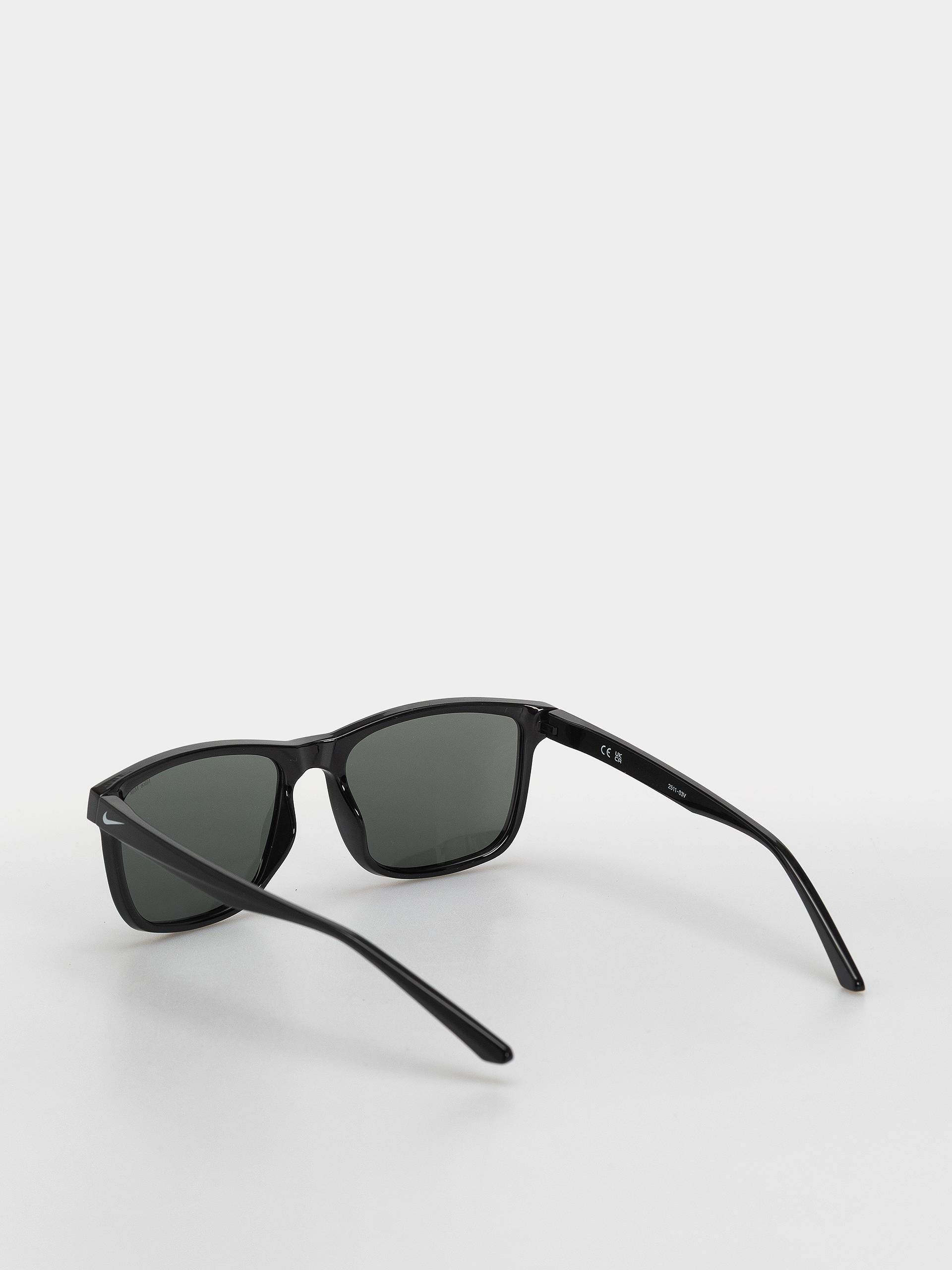 Nike Vital Core P Sunglasses (black/polar green)