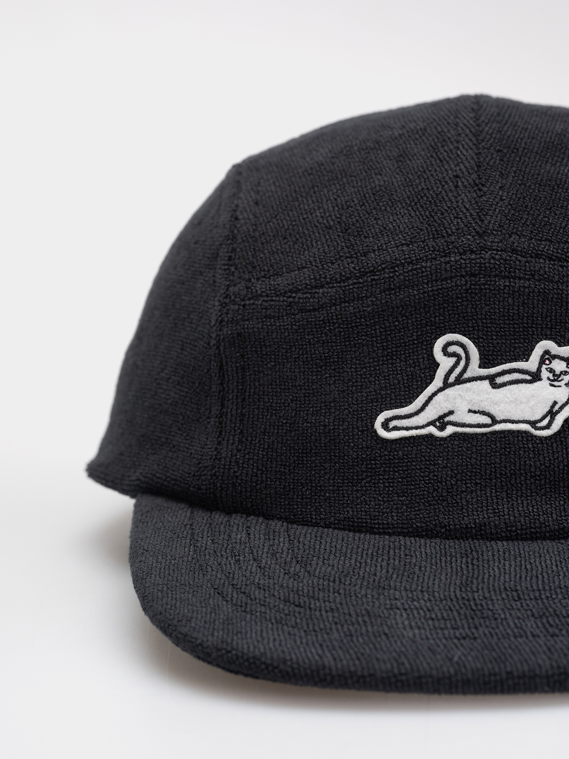 RipNDip Castanza Camper Cap (black)