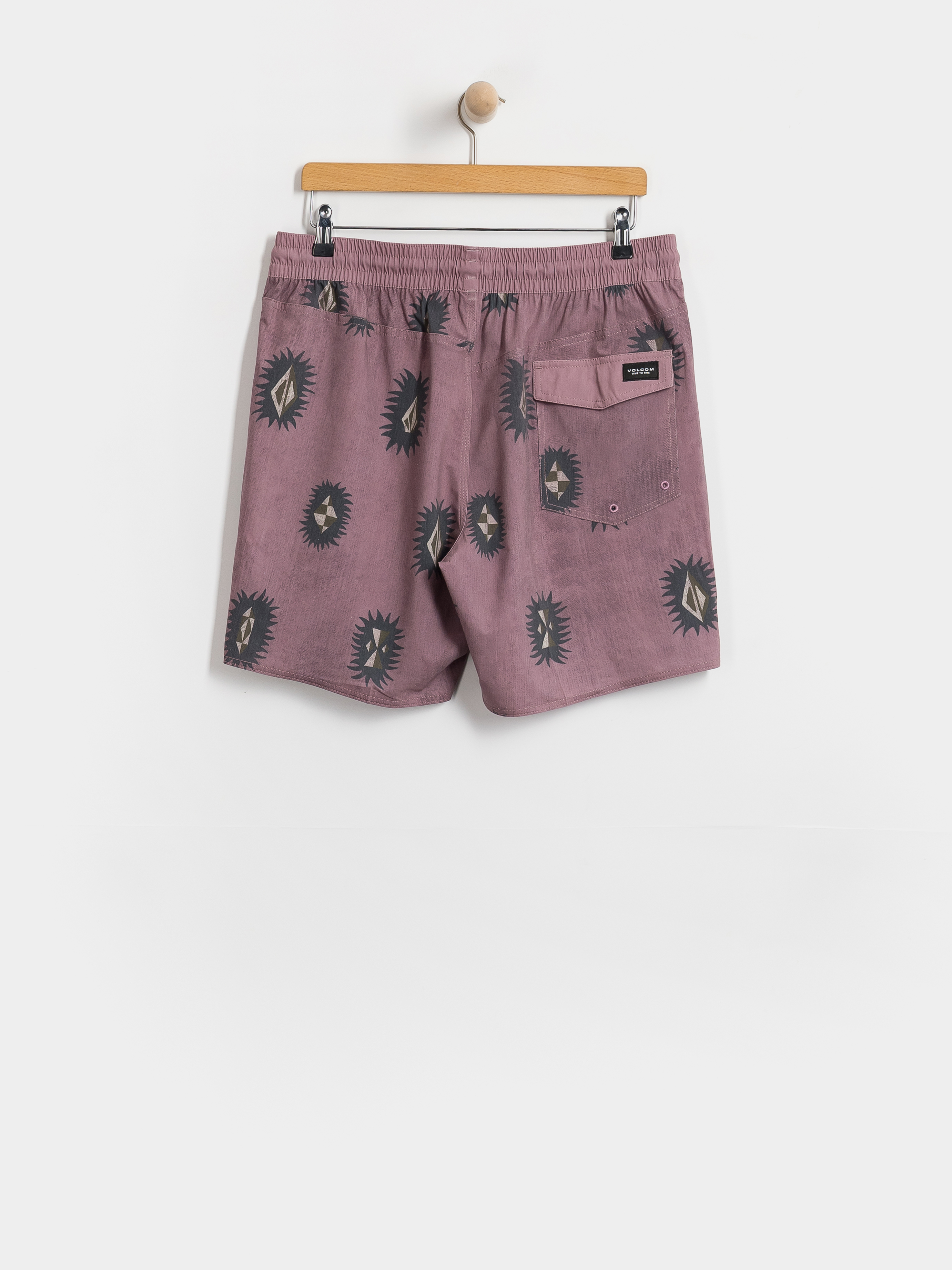 Volcom Psyche Cotton Trunk 17 Shorts (stone rose)