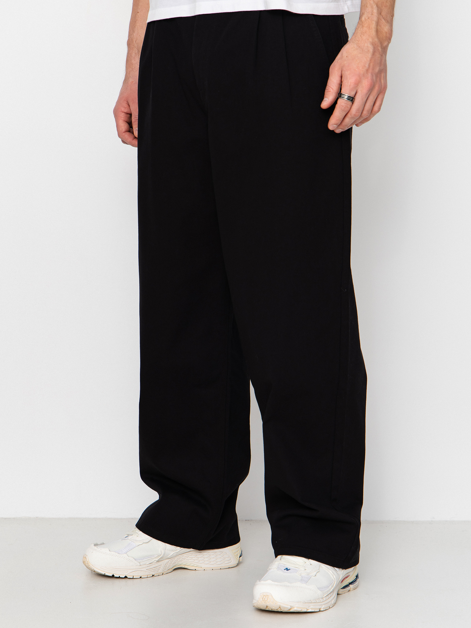 Volcom Baggos Pleat Hose (black)