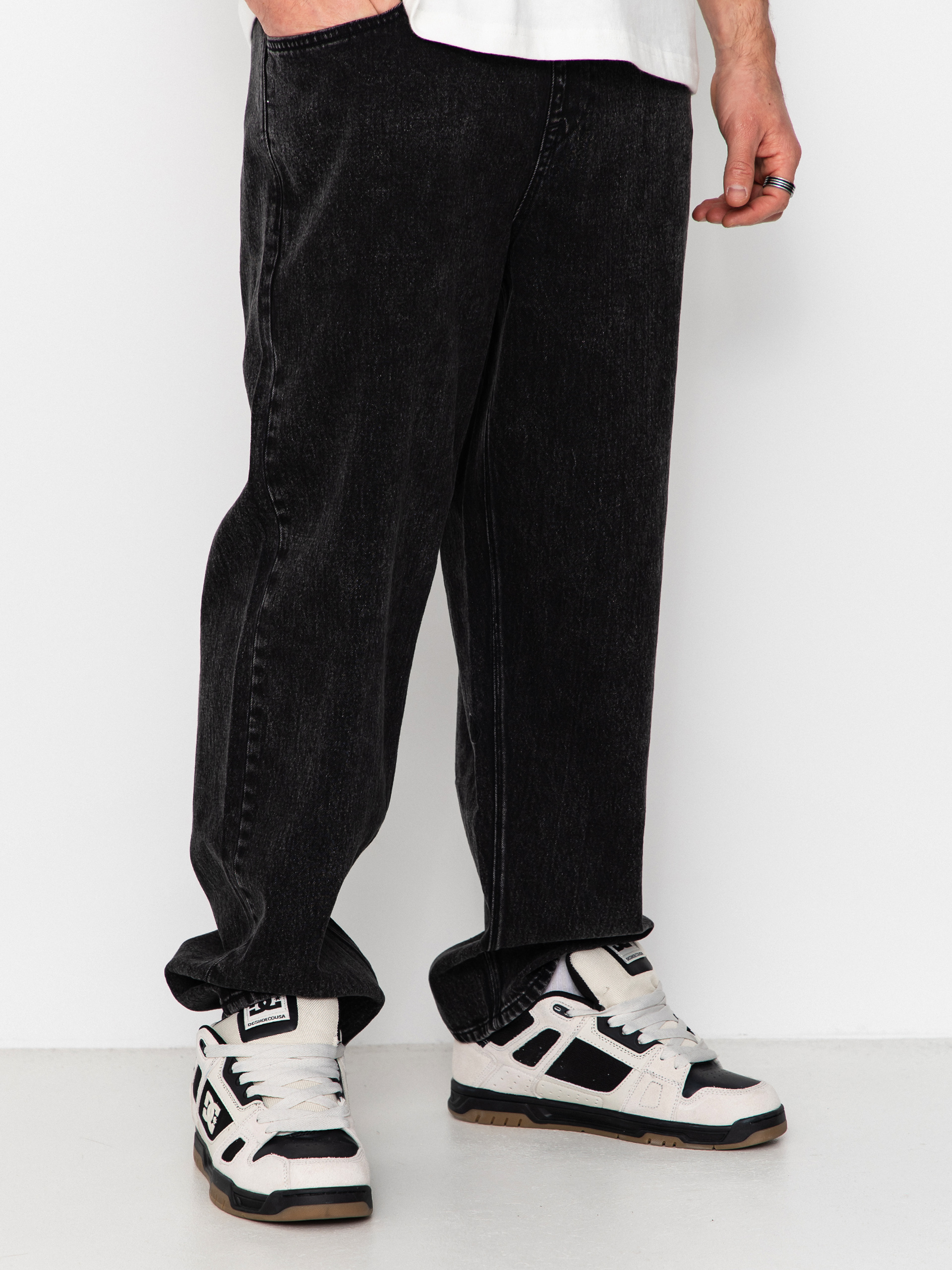 Volcom Freazy Loose Ew Pants (blackity black)