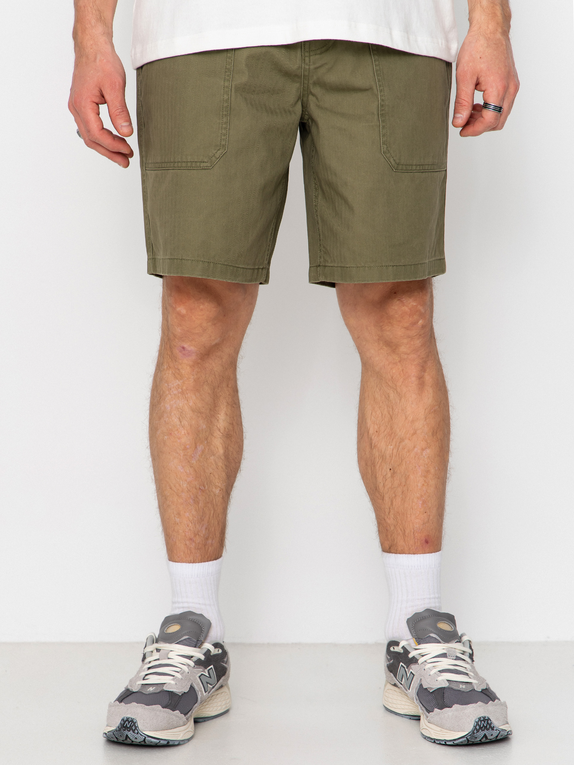 Brixton Surplus Vw Herringbone Shorts (washed olive green)