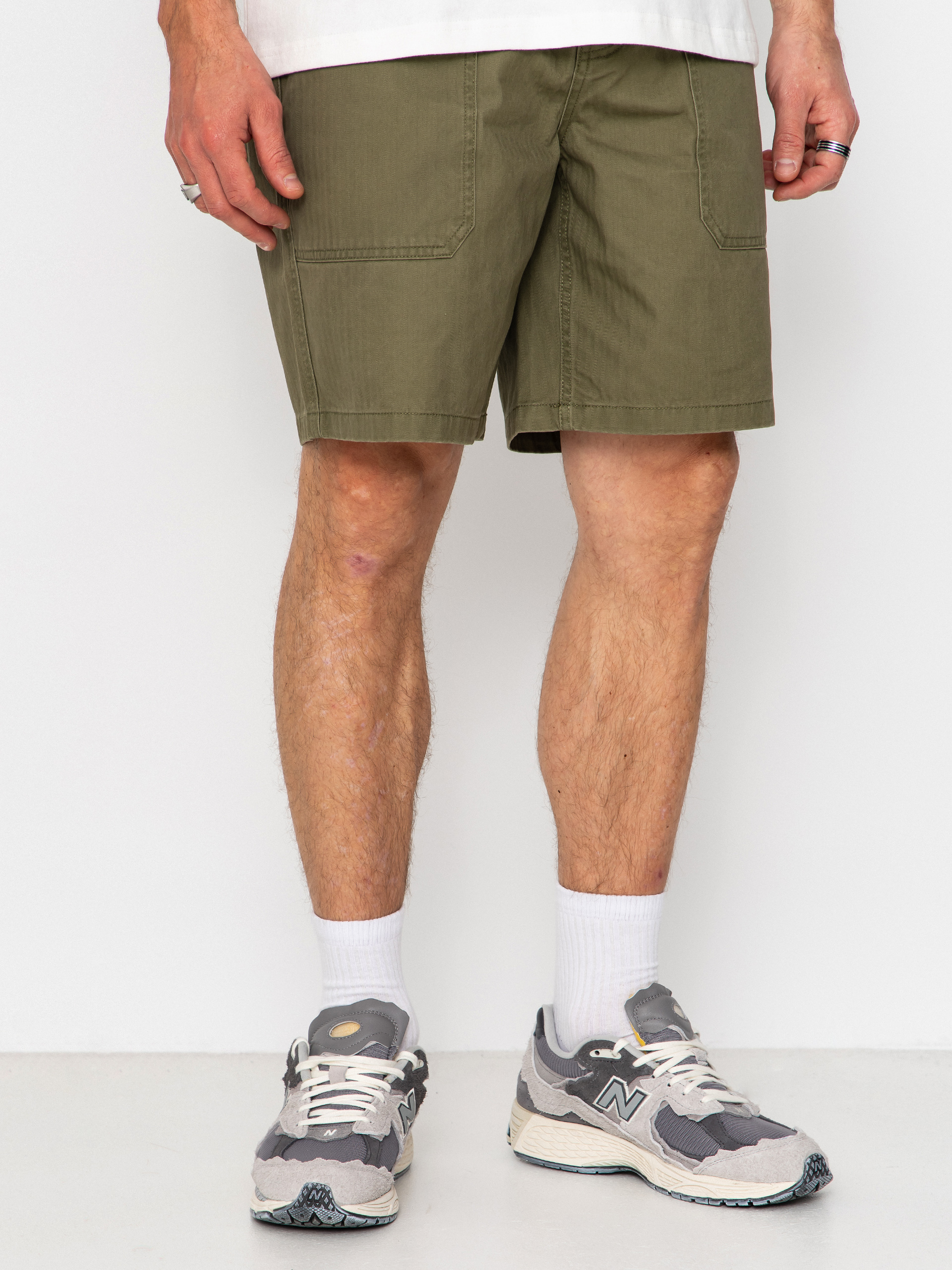 Brixton Surplus Vw Herringbone Shorts (washed olive green)
