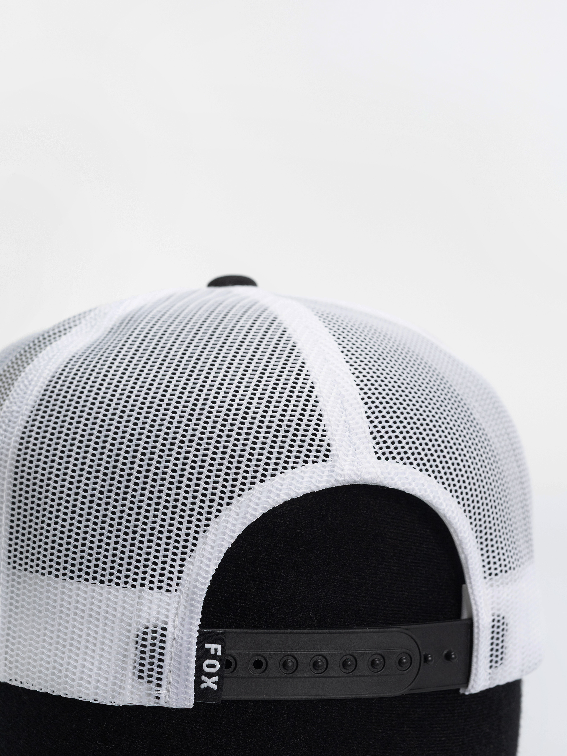 Fox Trick Mesh Trucker Cap (off white)