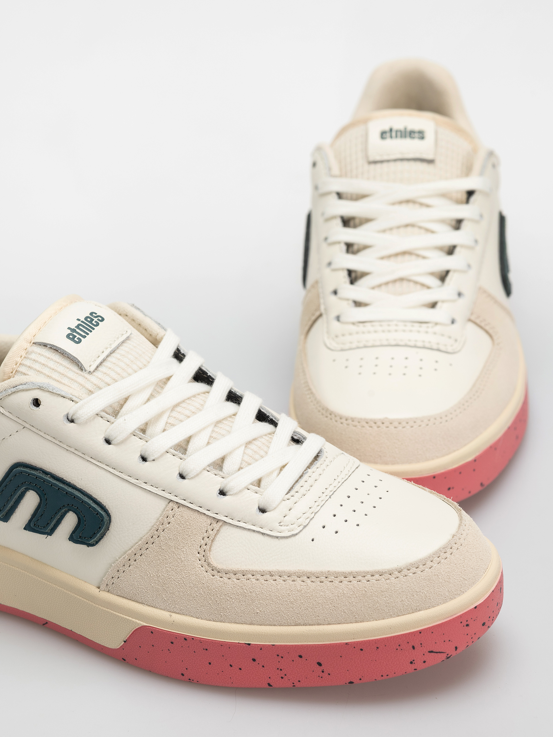 Etnies Schuhe Emerson (white/pink/blue)