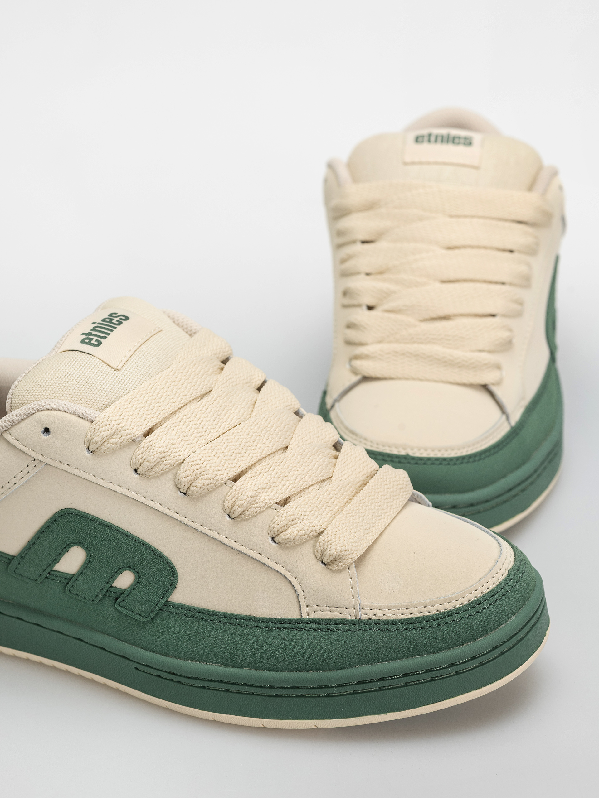 Etnies Shoes Kingpin 2K (tan/green)