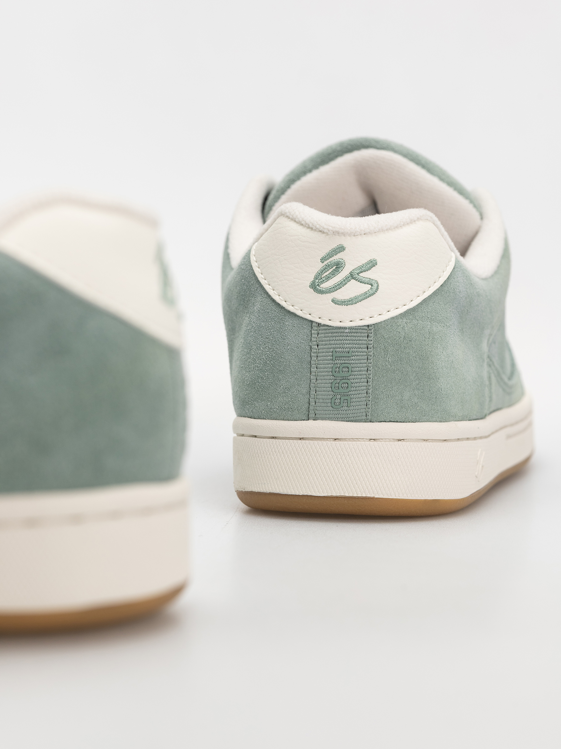 eS Schuhe Accel (sage)