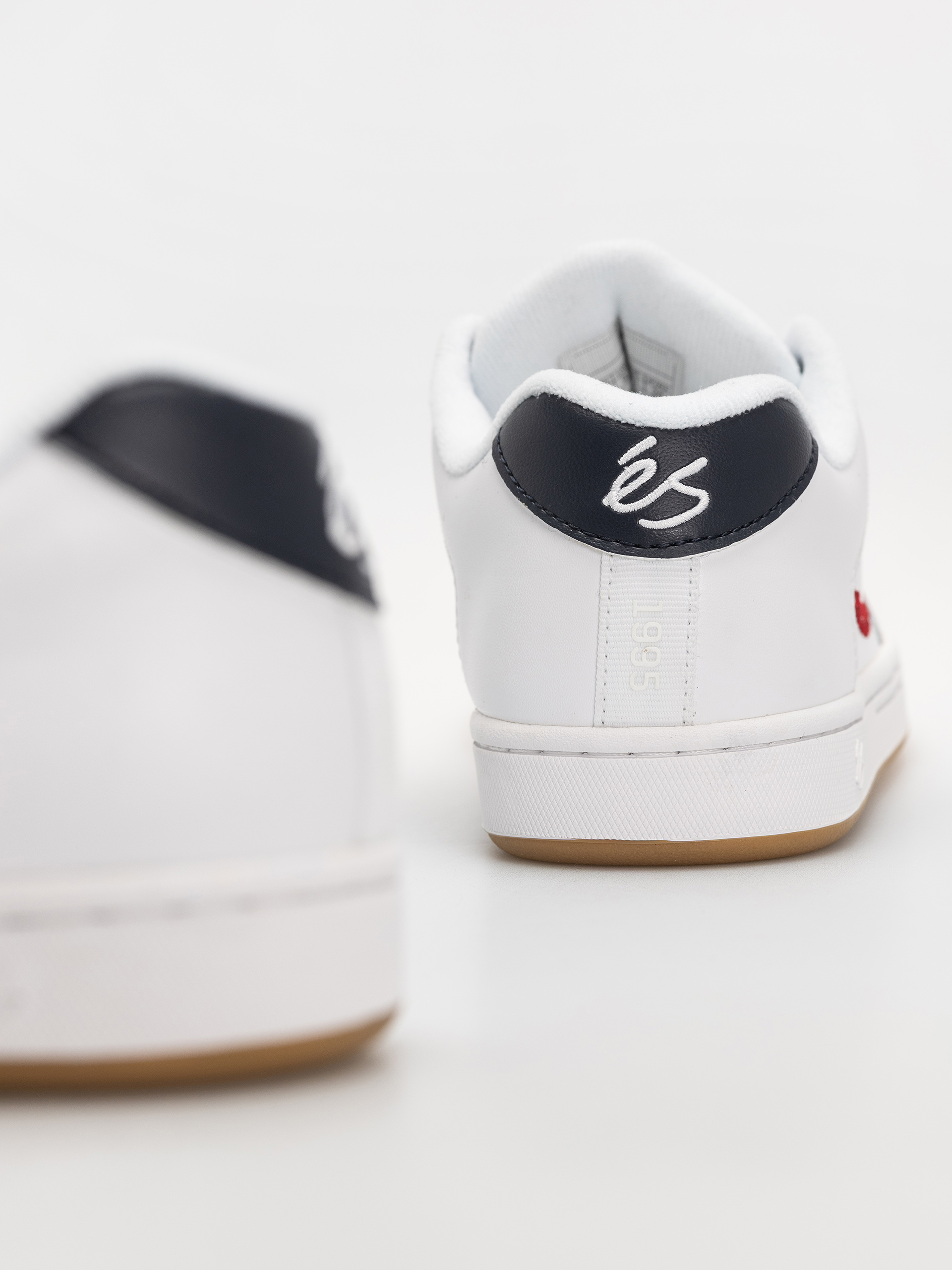 eS Shoes Accel (white/blue/red)