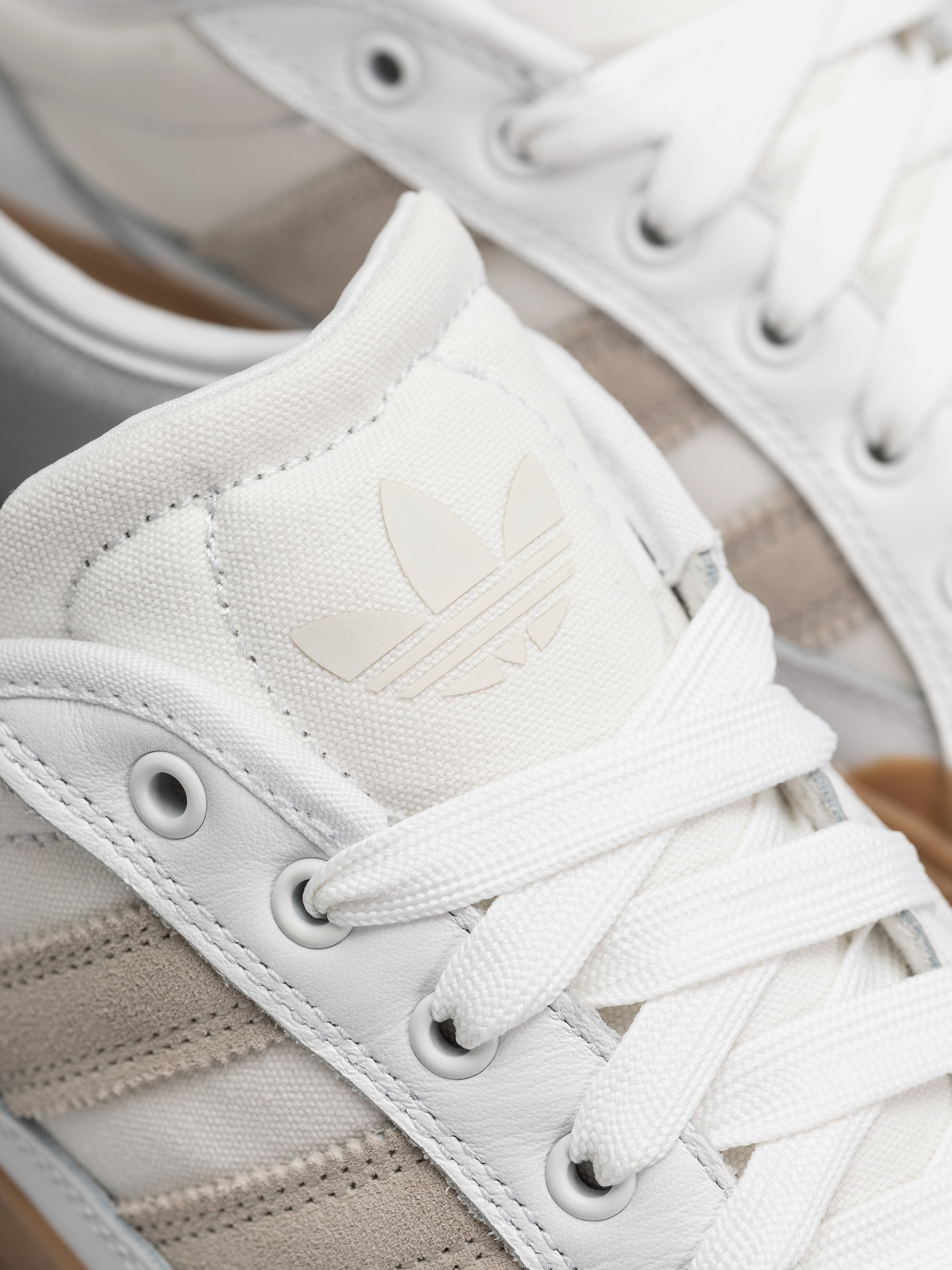 adidas Shoes Court Tns Premiere (ftwwht/crywht/gum4)