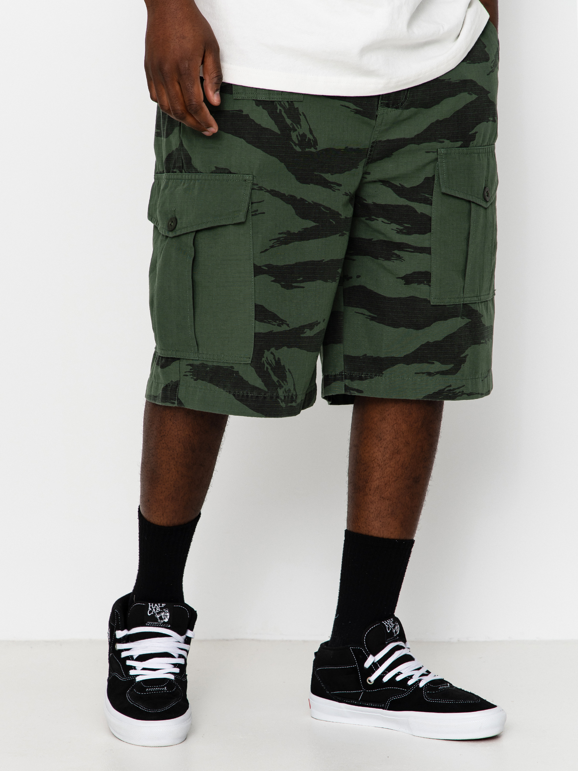RipNDip Shorts Camo (military green)