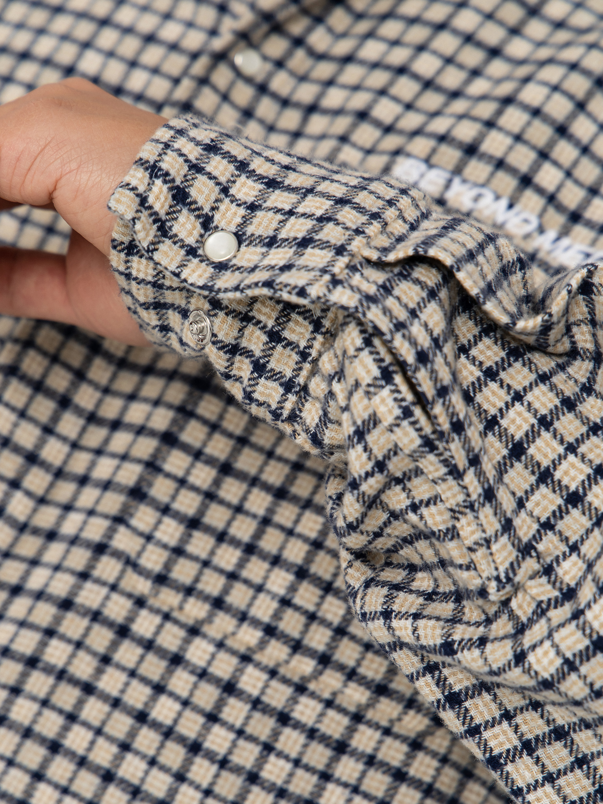 Beyond Medals Shirt Checkered (beige)