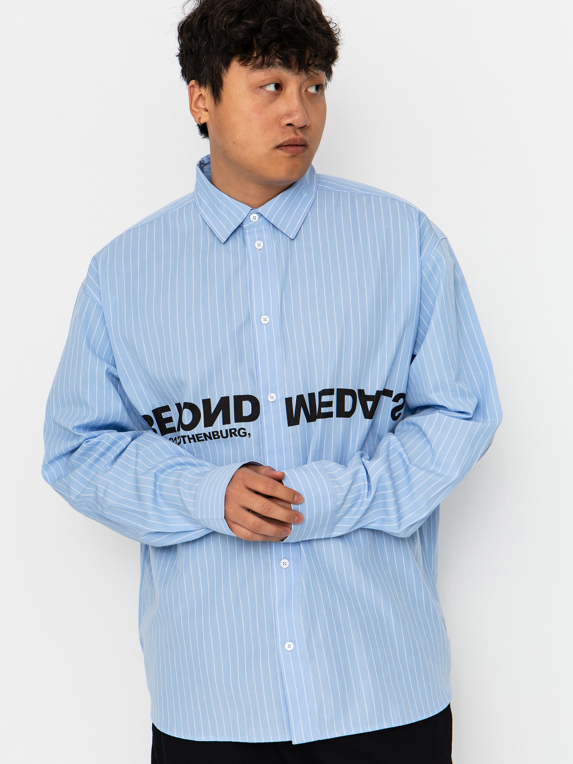 Beyond Medals Button Up Hemd