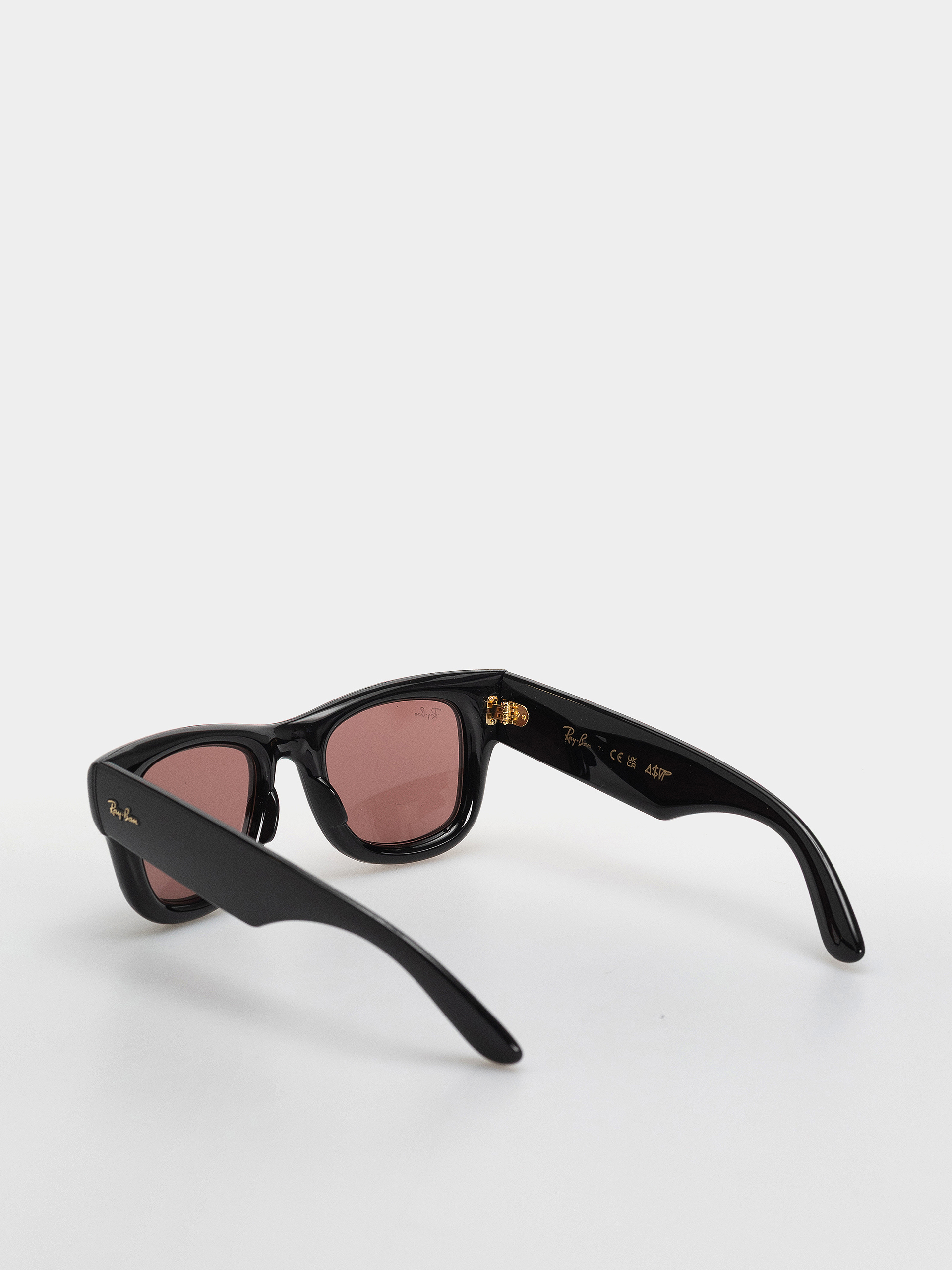 Ray-Ban Wayfarer Puffer Sonnenbrille (polerowany czarny/ciemnofioletowe)