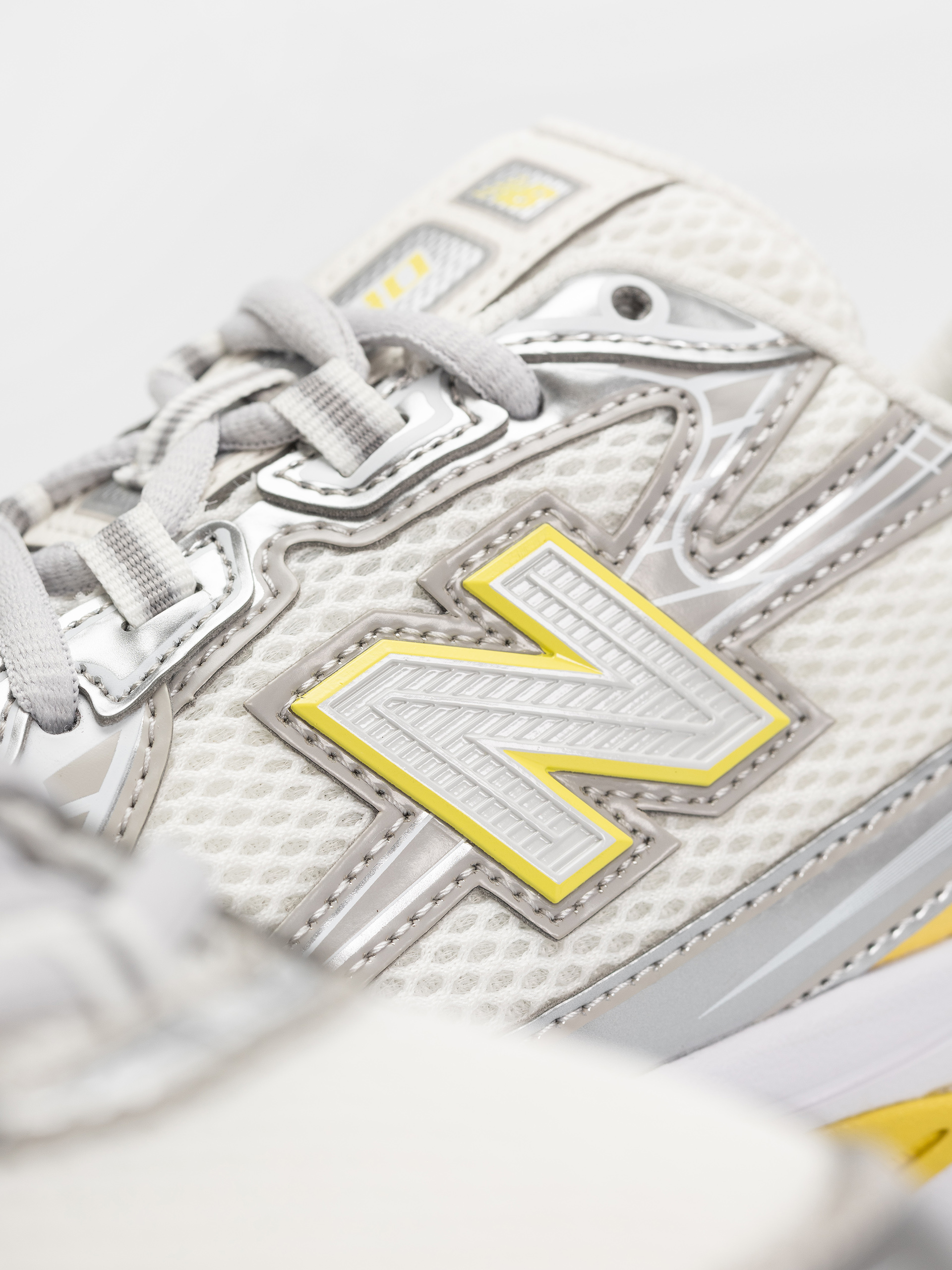 New Balance 740 JR Schuhe (silver metallic/star burst)
