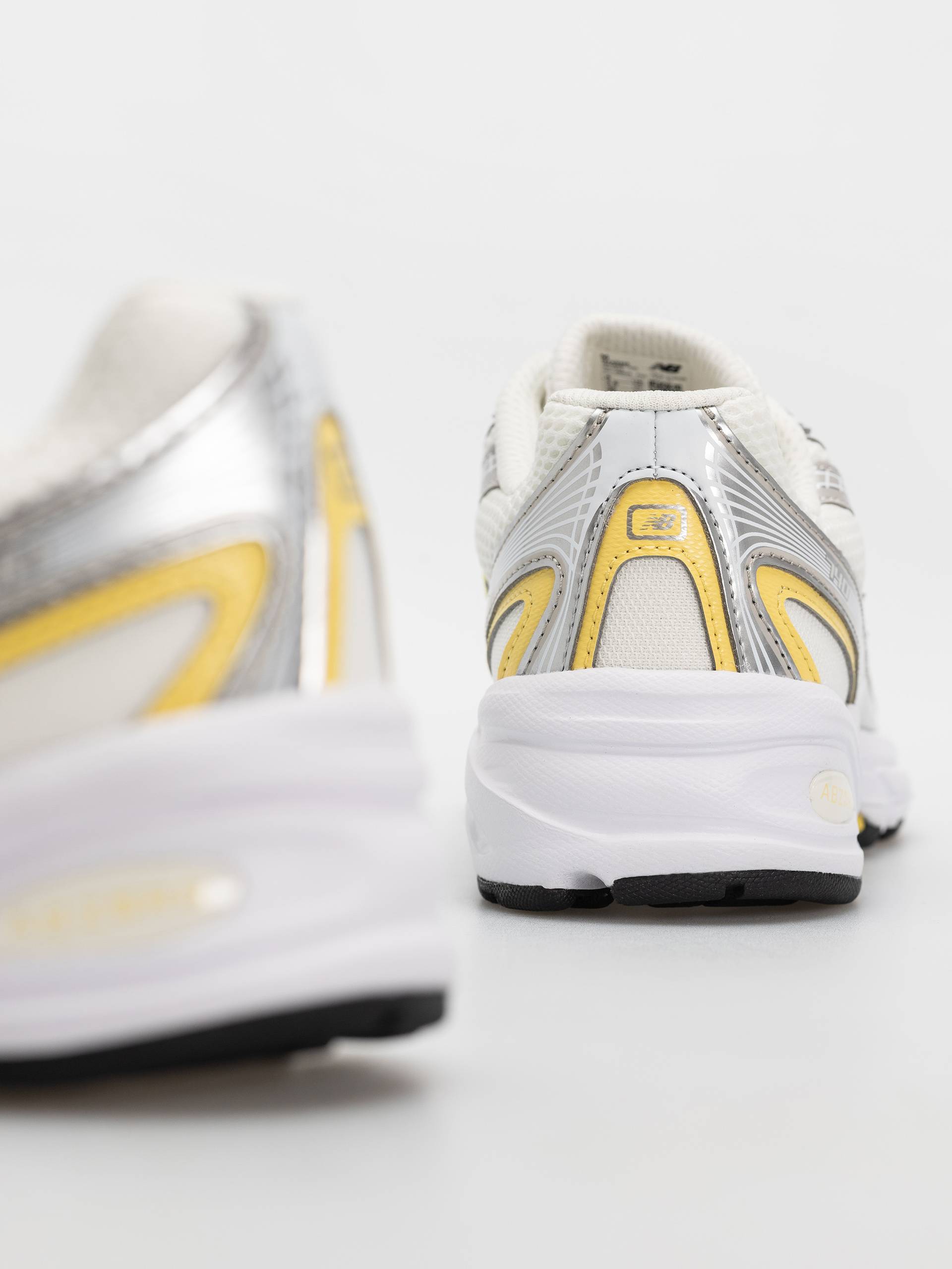 New Balance 740 JR Schuhe (silver metallic/star burst)