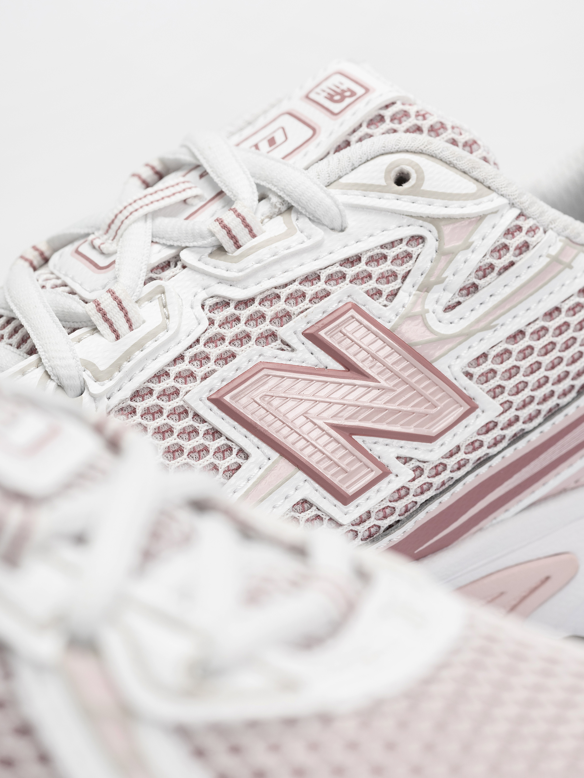 New Balance 740 Schuhe (rosewood/103 white)