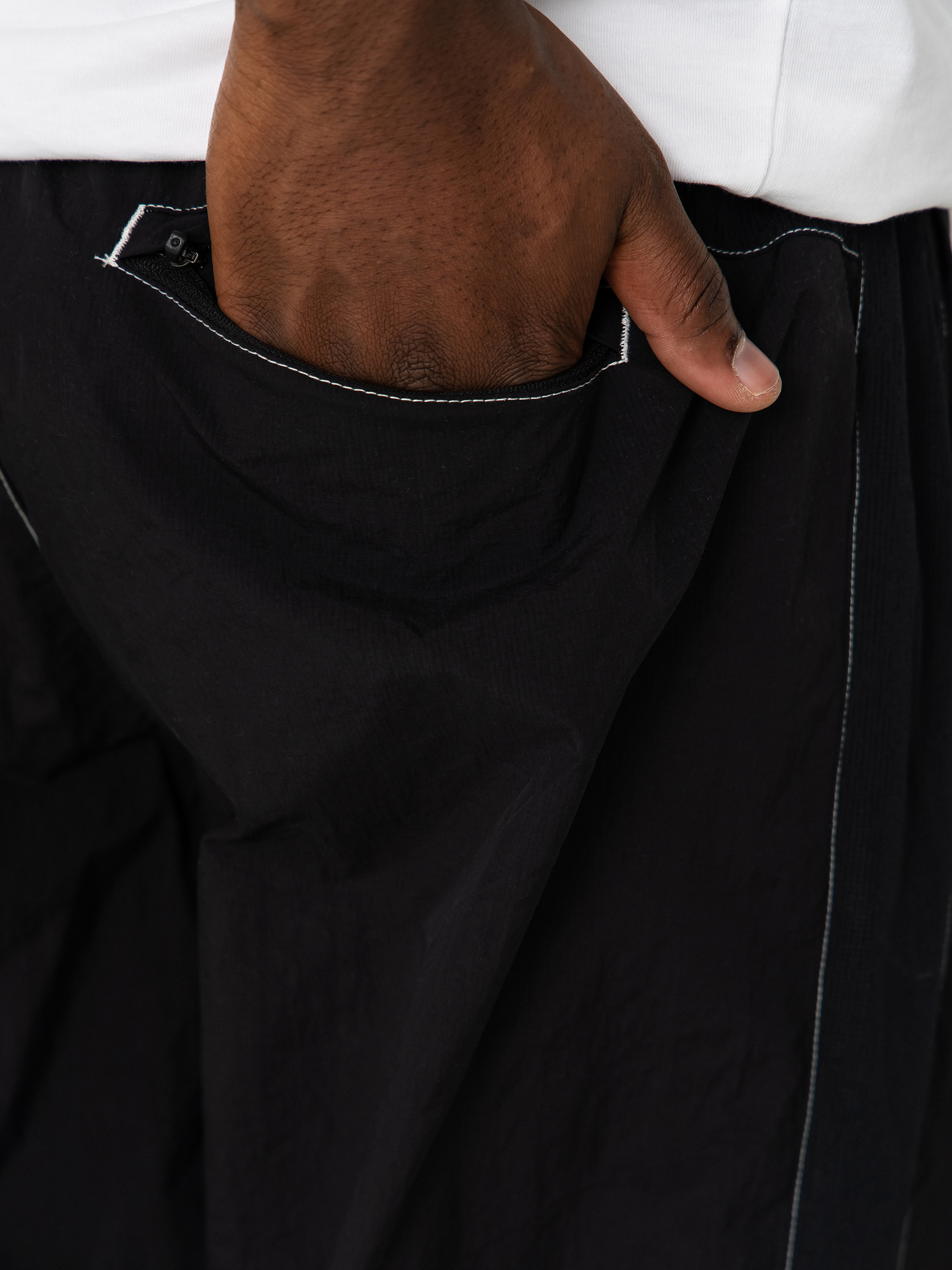 DC Flow Down Track Hose (black)