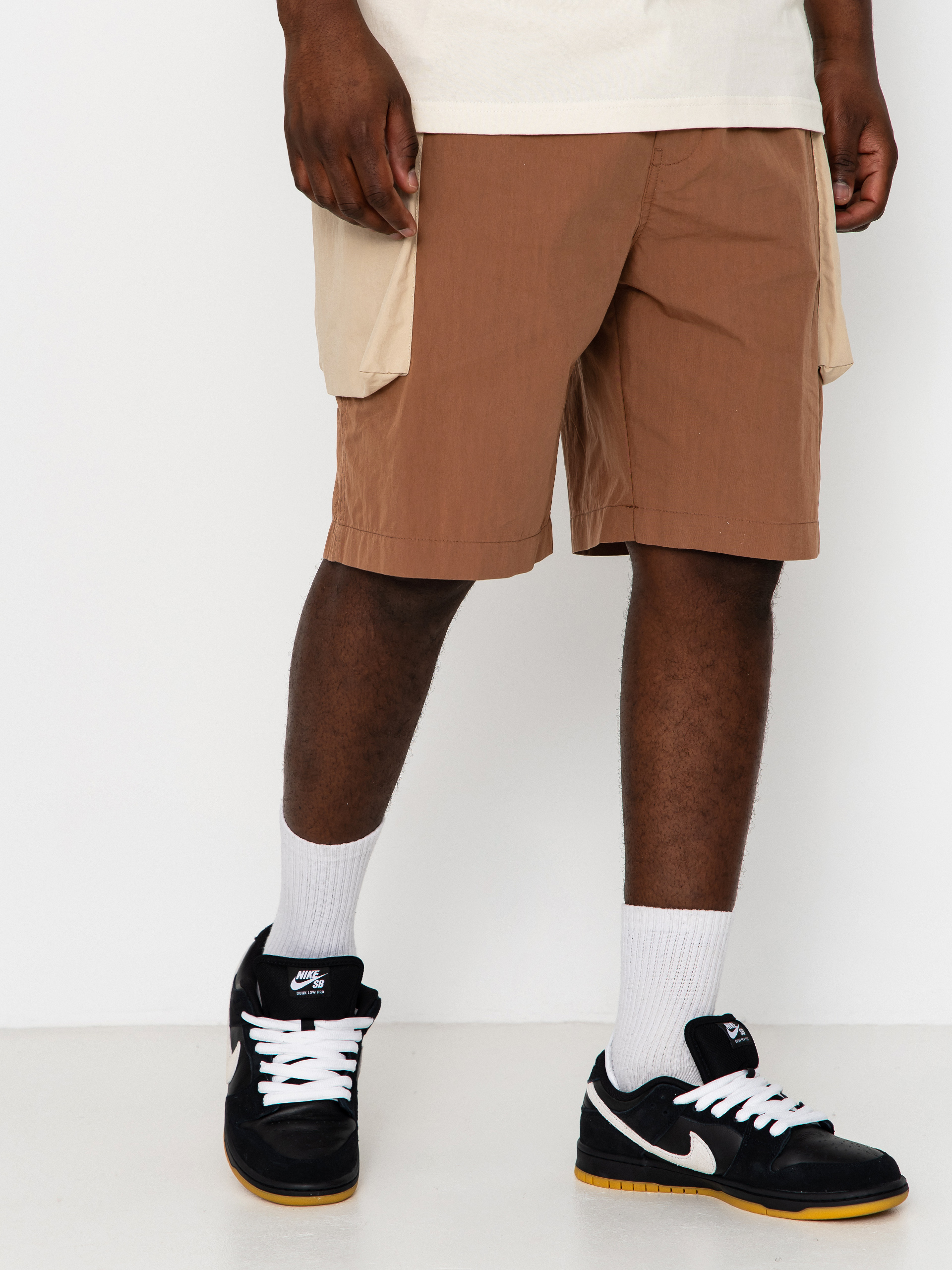 Deus Ex Machina Duck Dive Shorts (camel brown)