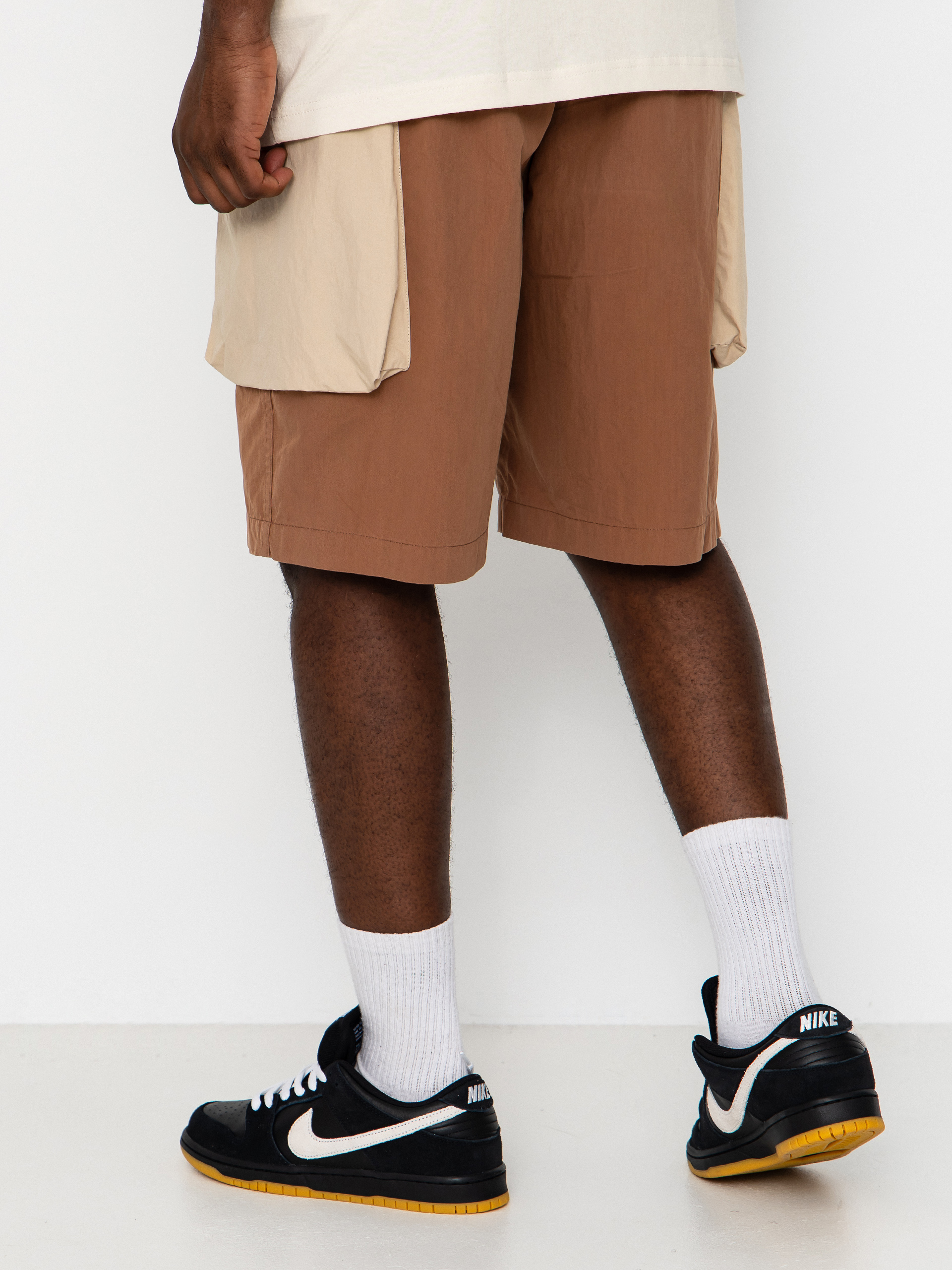 Deus Ex Machina Duck Dive Shorts (camel brown)