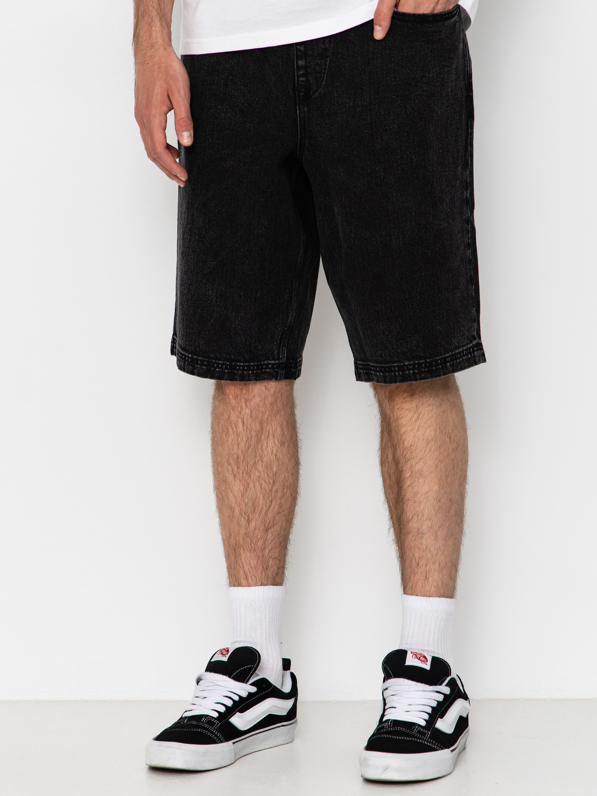 Volcom Freazy Ew 22 Shorts (blackity black)