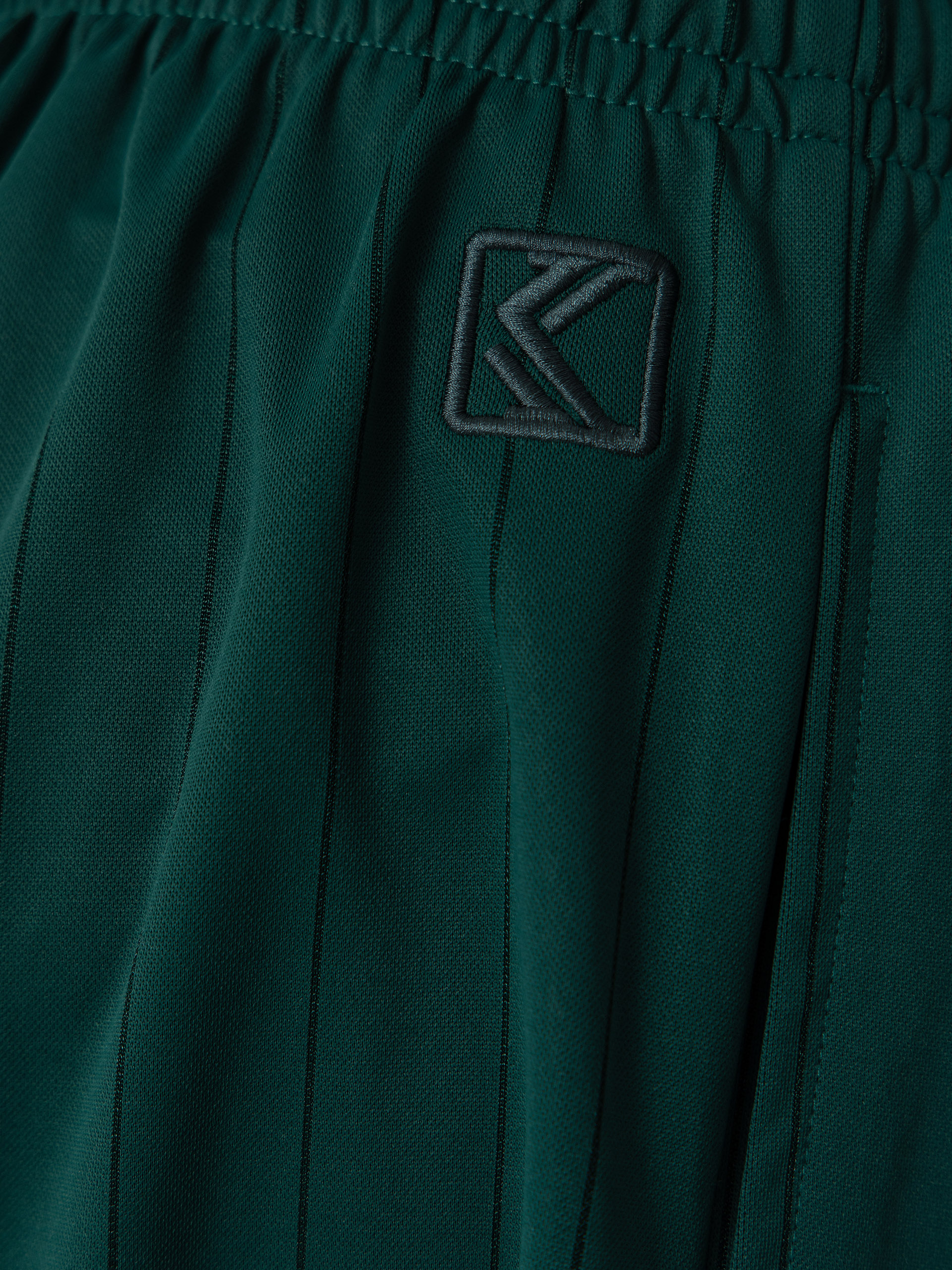 Karl Kani Shorts Insignia Shadow Pinstripe Soccer (green)