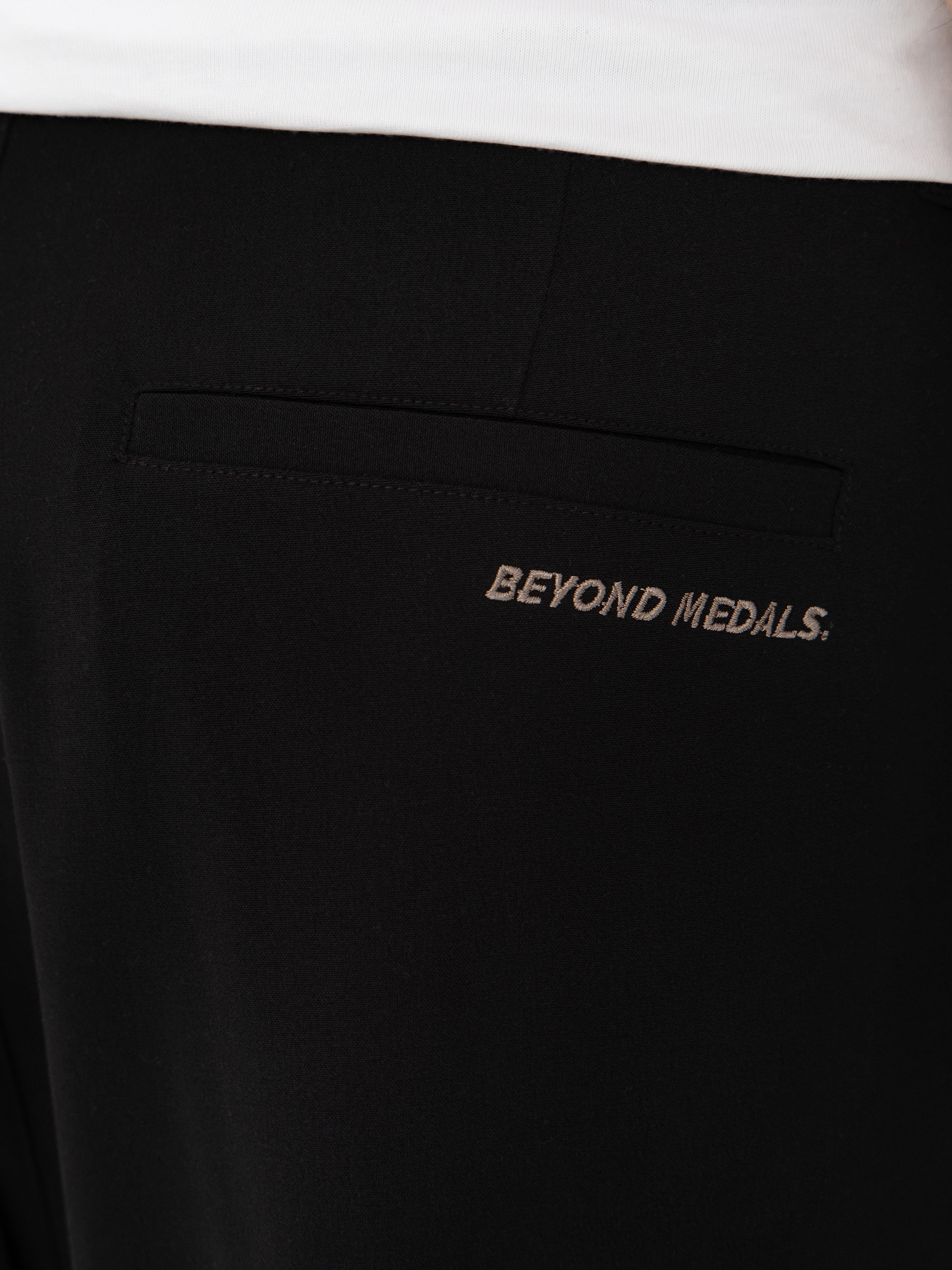 Beyond Medals Suit Hose (black)